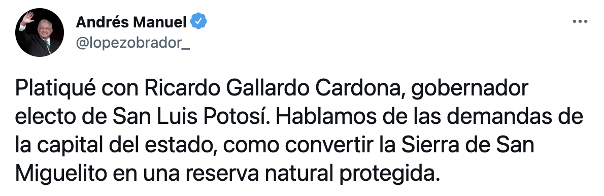 El mandatario detalló que en el encuentro se trataron temas como las demandas de la capital del estado y la iniciativa de convertir la Sierra de San Miguelito en una reserva natural protegida (Foto: Twitter@lopezobrador_)