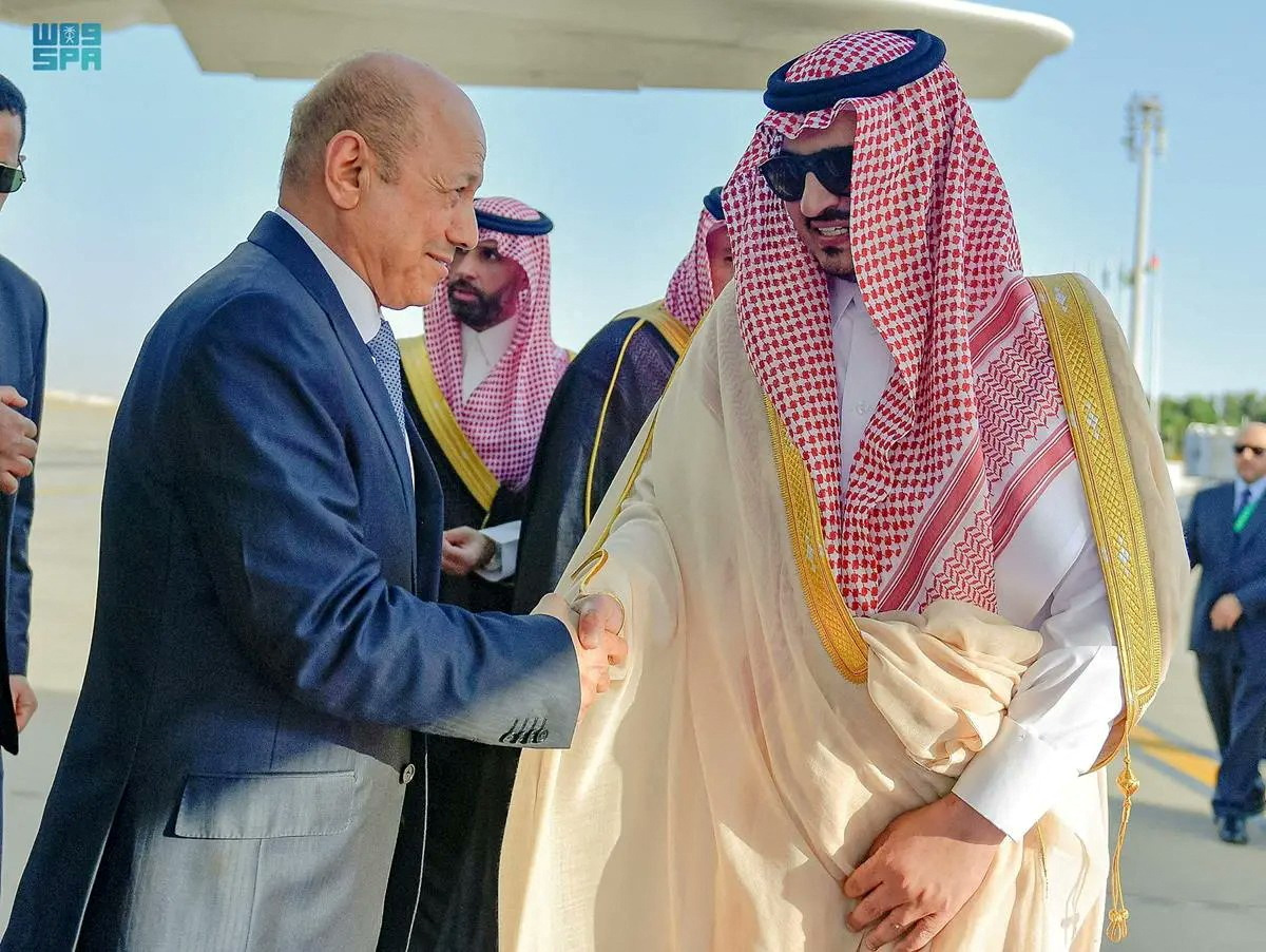 Los videos y fotos de la despedida del año de La Doce, la barra de Boca Juniors: la ostentación de las banderas robadas