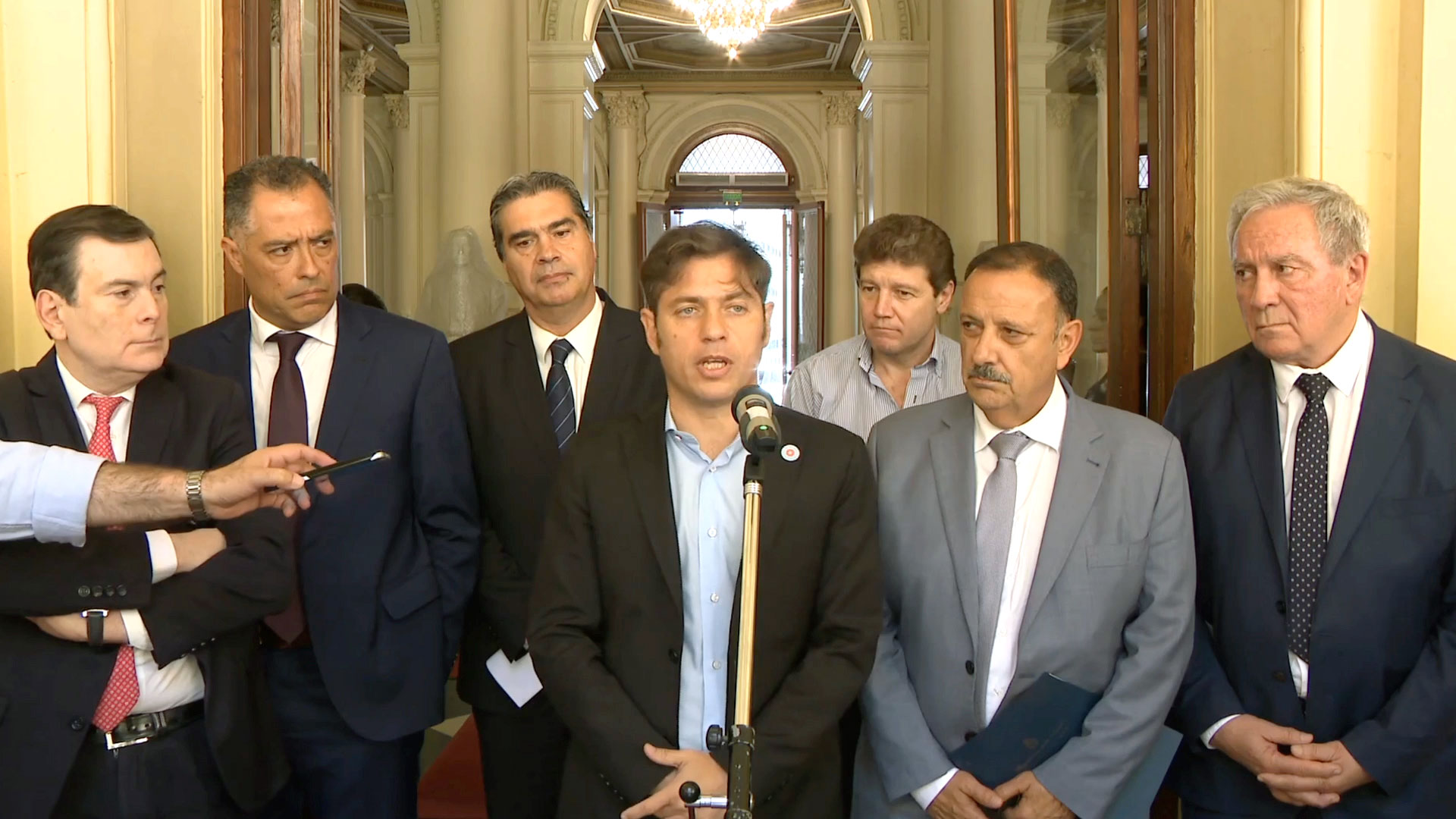 Kicilof, Gerardo Zamora (Santiago del Estero), Ricardo Quintela (La Rioja) y Jorge Capitanich (Chaco), entre otros, se sumaron al pedido de juicio político.