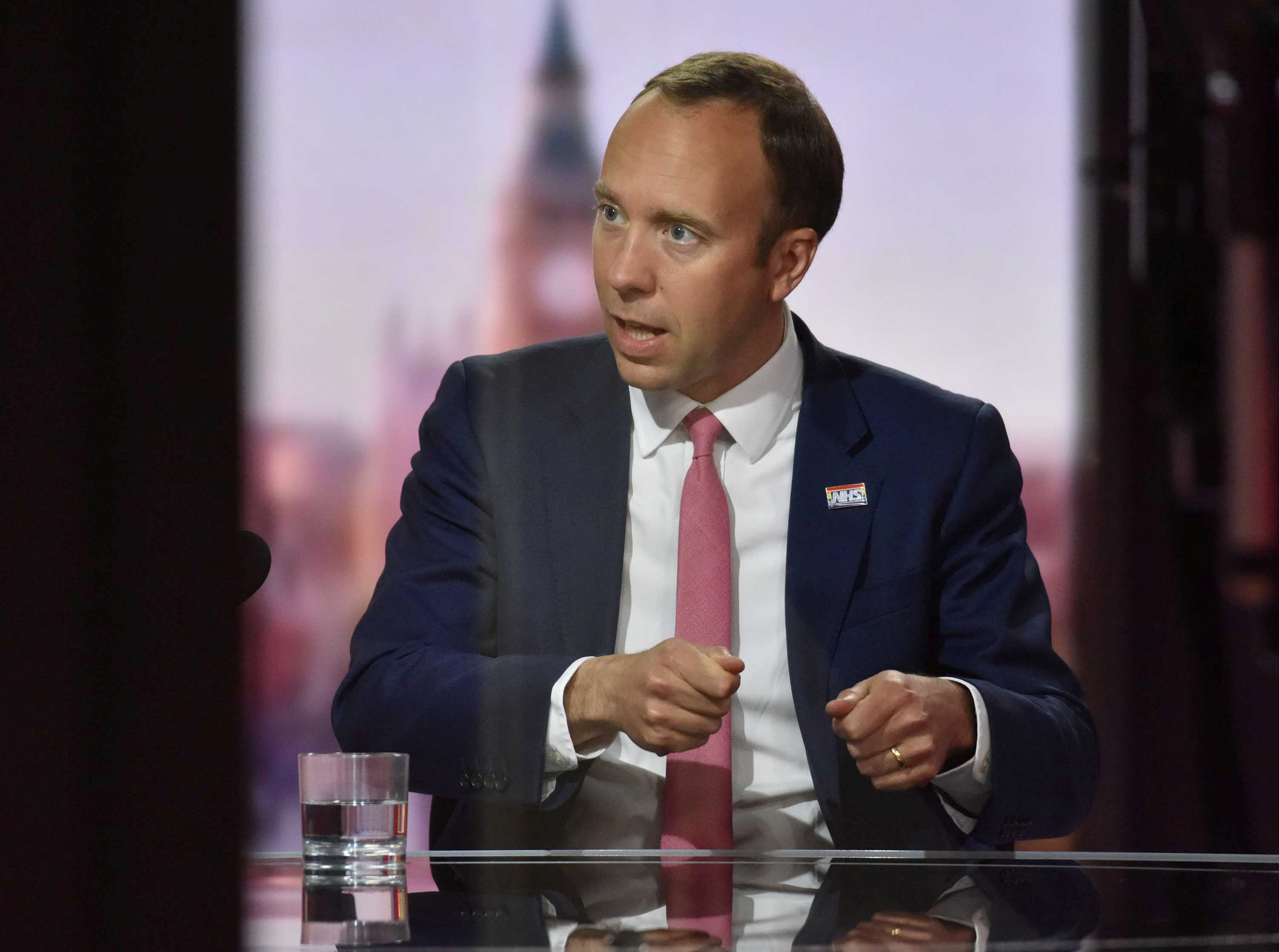 El Gobierno está "absolutamente abierto" a retrasar el desbloqueo del 21 de junio , dijo Matt Hancock el domingo en el indicio más fuerte hasta ahora de que la fecha para el siguiente paso en la hoja de ruta podría retrasarse.