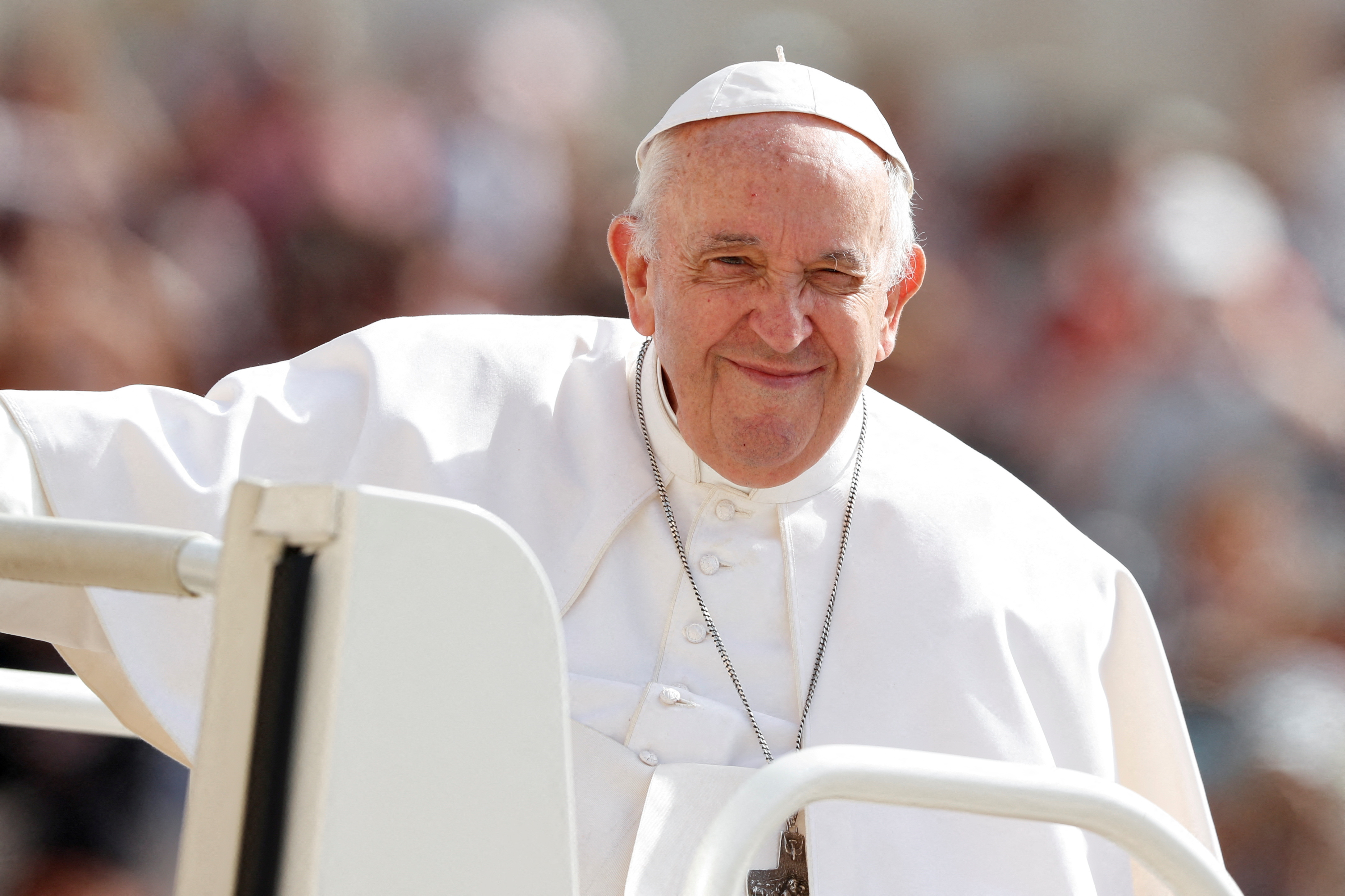  “La violencia no resuelve problemas, aumenta el sufrimiento”, pronunció el Papa Francisco

REUTERS/Remo Casilli
