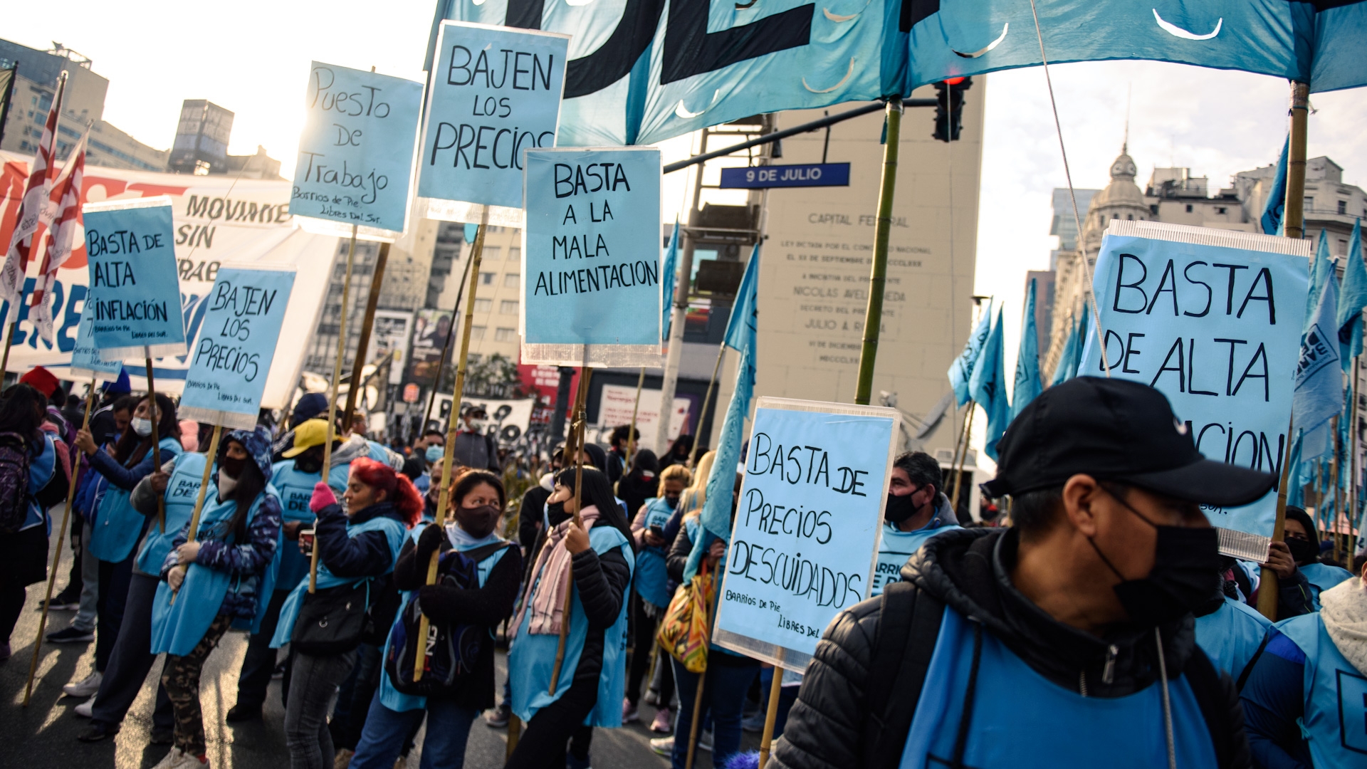 “Frente a la inflación de casi el cien por ciento anual que viene devastando los ingresos de las grandes mayorías populares”, afirman los dirigentes de Libres del Sur  Adrián Escandar
