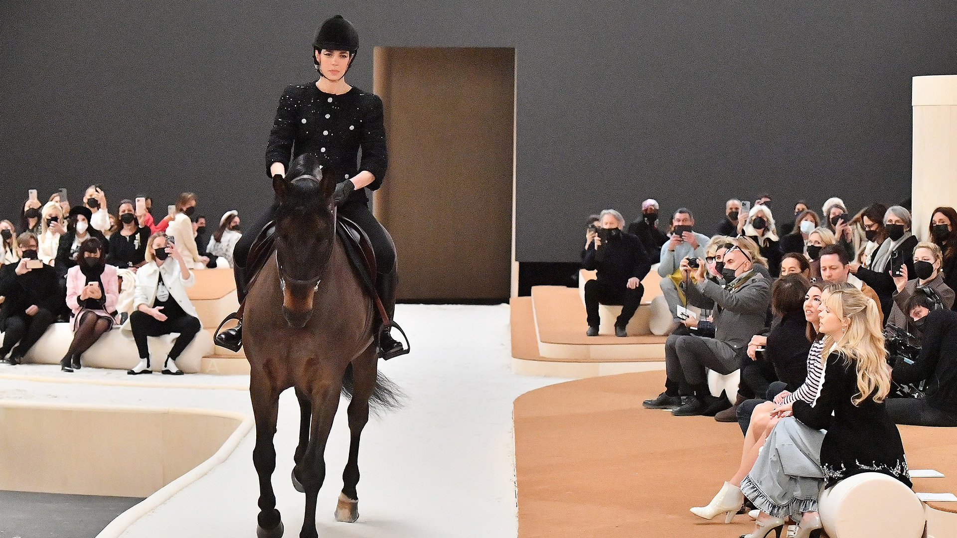 Charlotte Casiraghi en el desfile de Chanel en la semana de la moda en París (Dominique Charriau/WireImage)