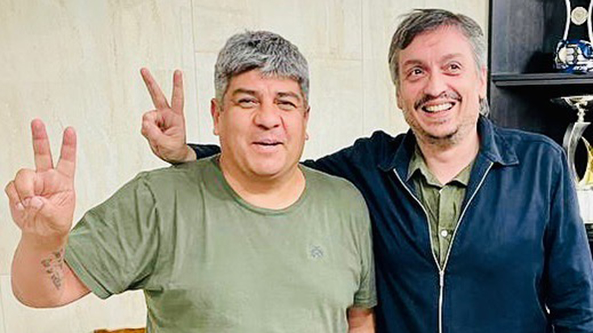 Pablo Moyano posa con Máximo Kirchner en una foto que generó gran revuelo en el marco de la interna del Frente de Todos