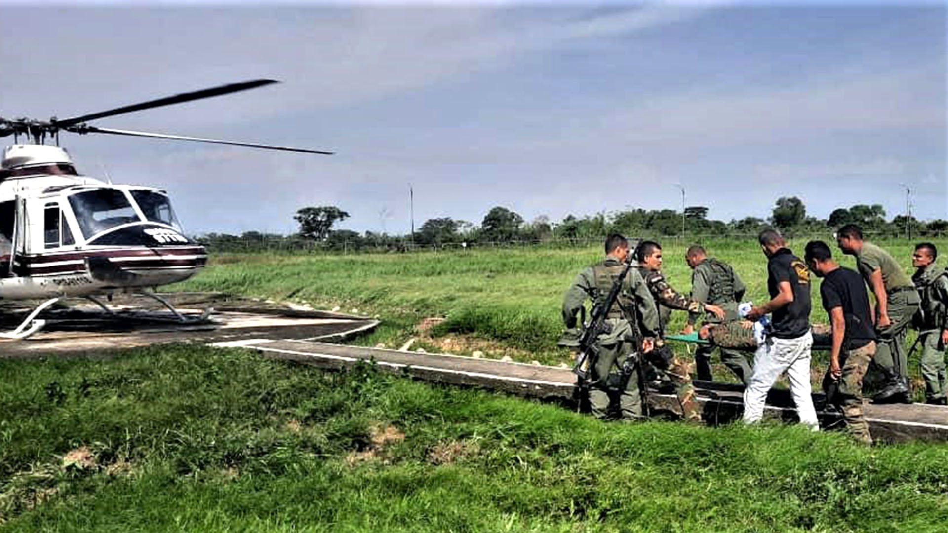 Traslado de militares heridos en Apure (Cortesía Javier Tarazona)