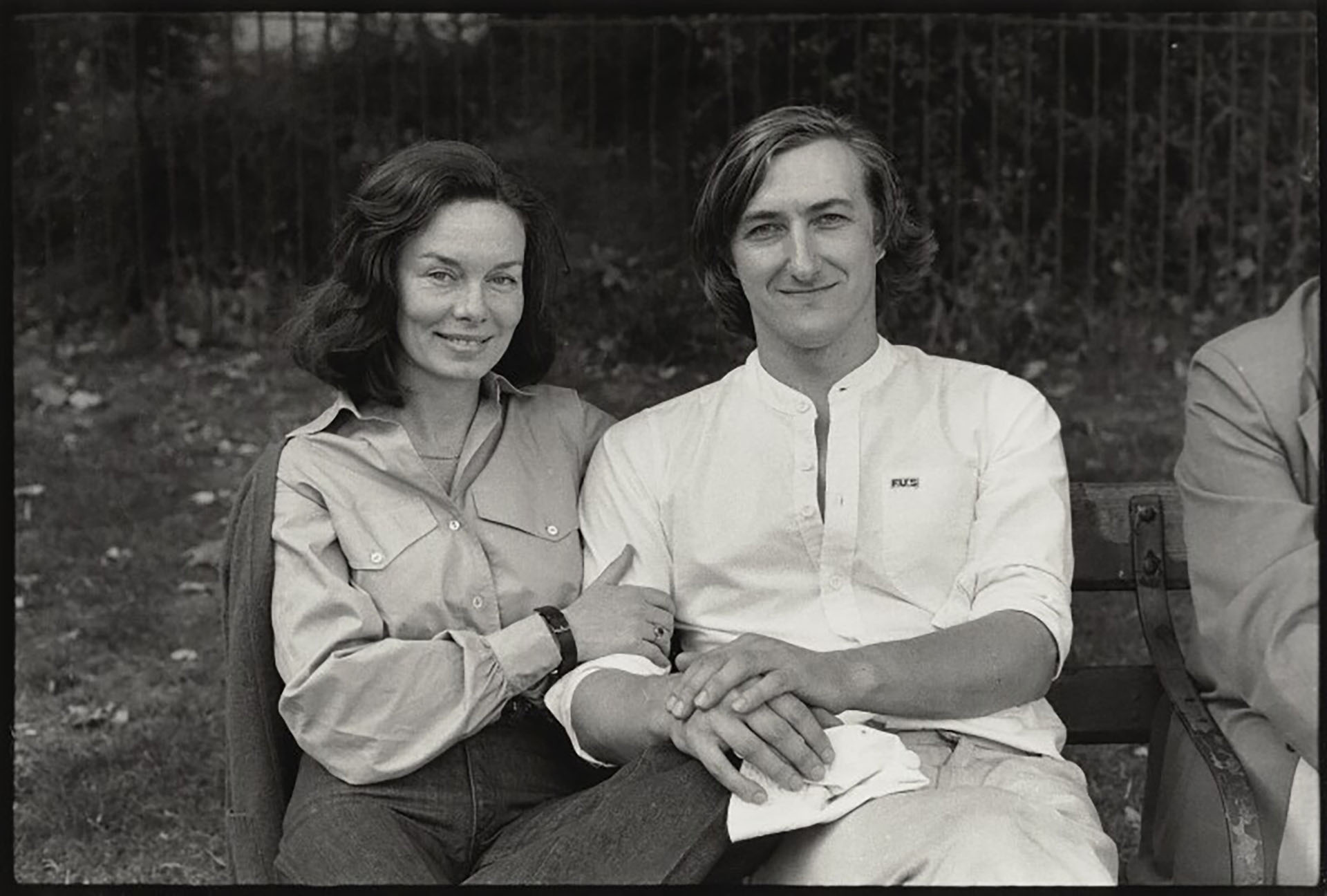 Julian Barnes y su esposa, ya fallecida, Pat Kavanagh. La fotografía es de Angela Gorgas, es de 1978 y fue donada por su autora al National Portrait Museum de Londres