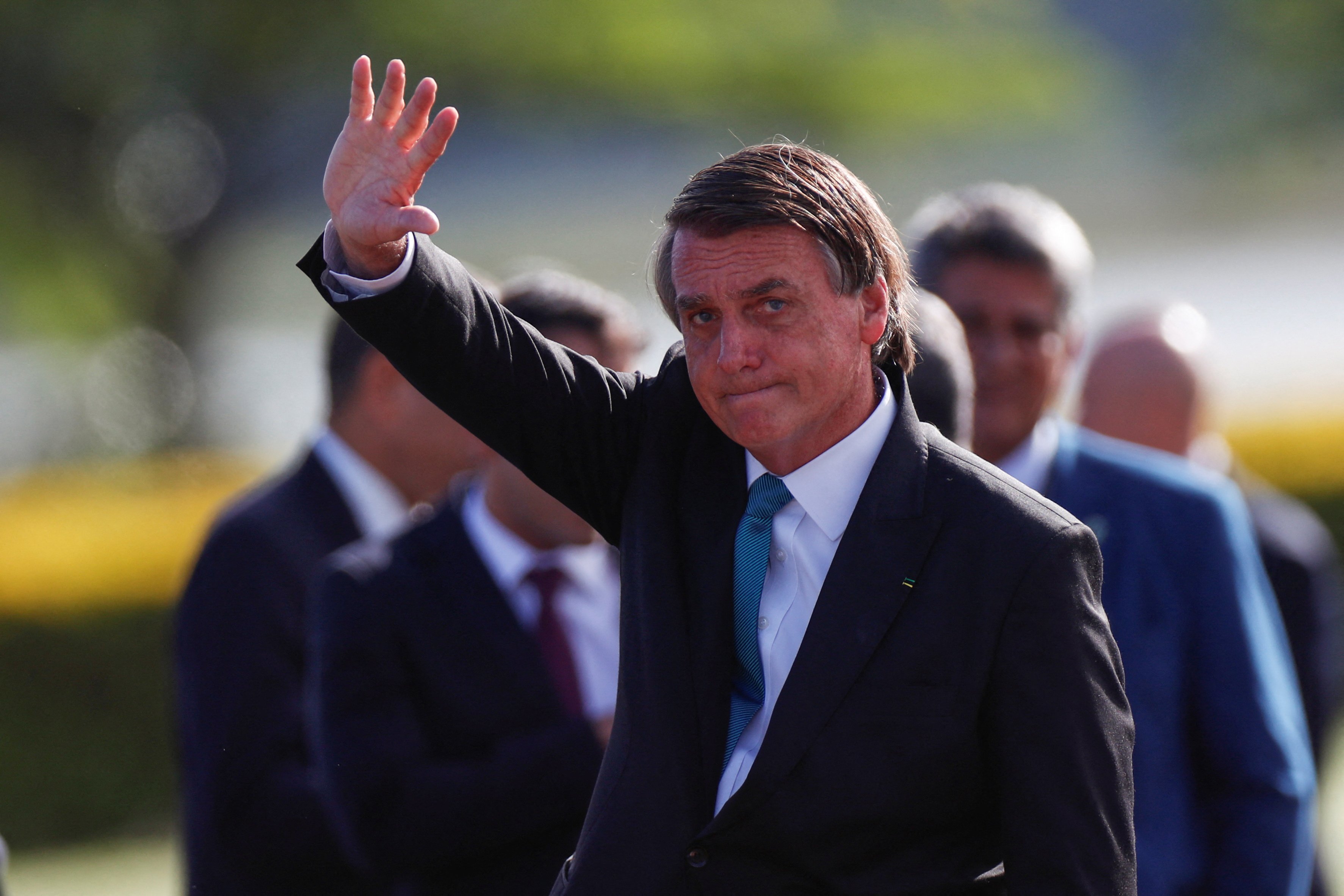 Presidente de Brasil Jair Bolsonaro saludando (Foto: REUTERS/Adriano Machado)