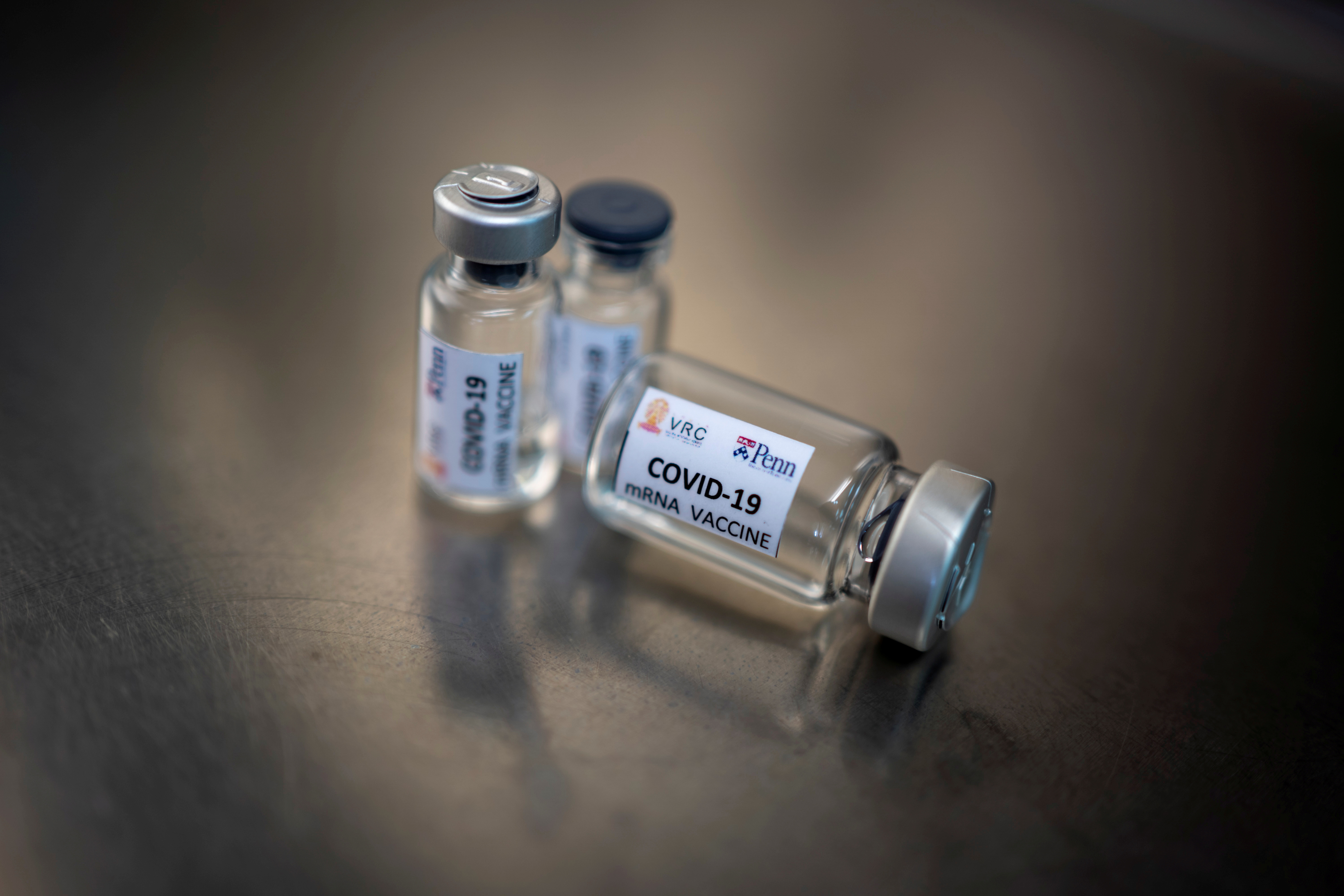 ¿China está cerca de aprobar su primera vacuna de ARNm contra el COVID-19? 