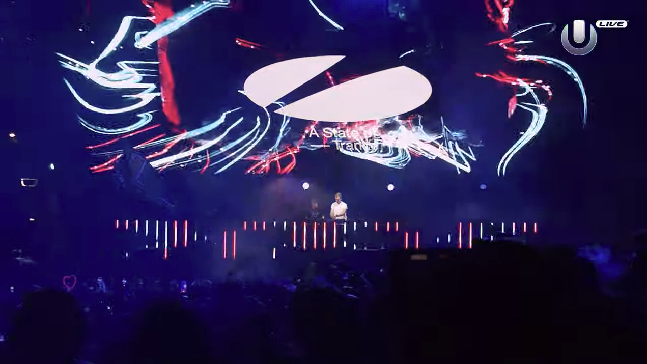 Armin Van Buuren es uno de los DJ más exitosos del mundo. (Ultra)