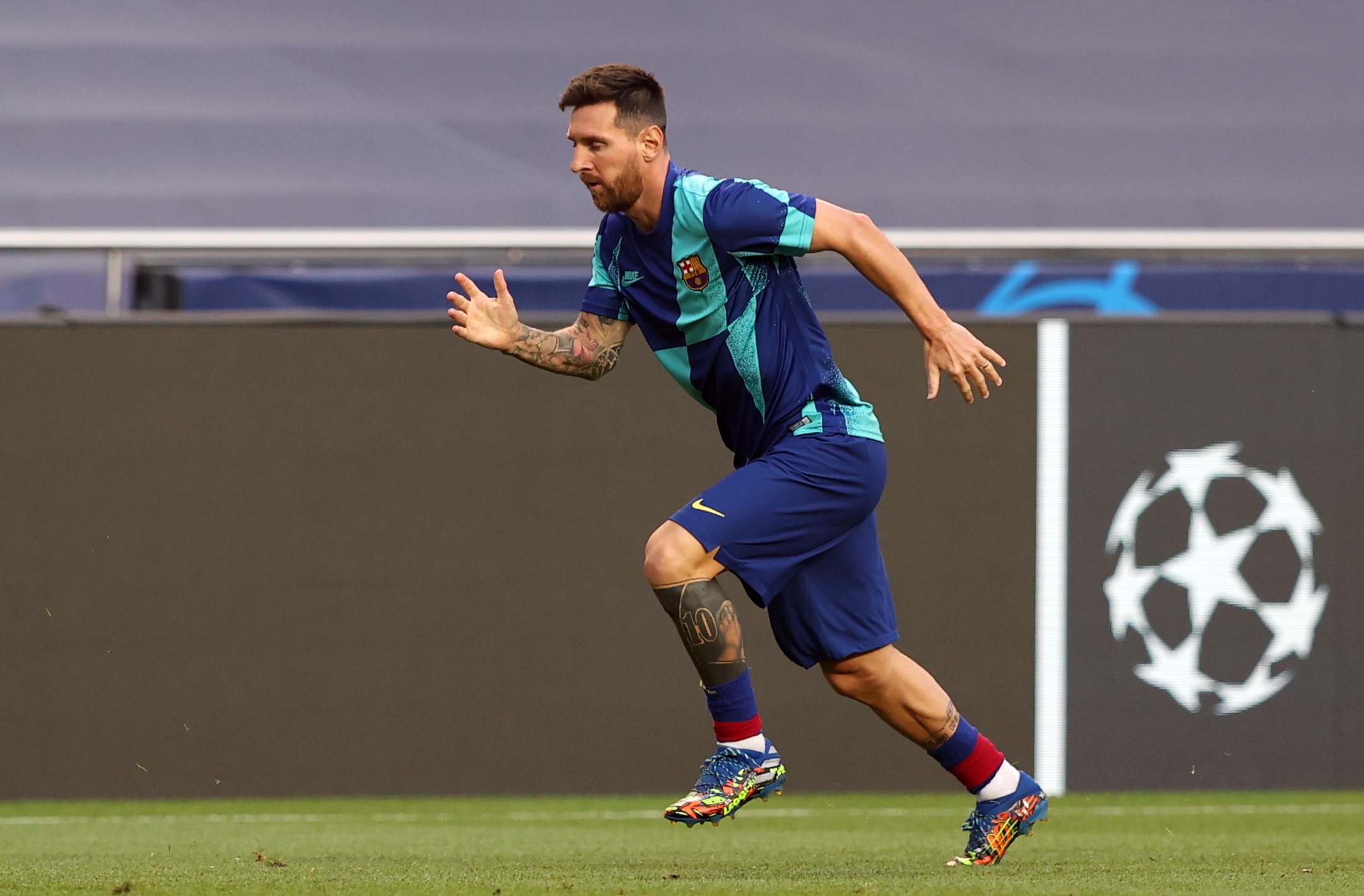 Lionel Messi aún no definió si se presentará el lunes al entrenamiento en Barcelona (Foto: EFE)

