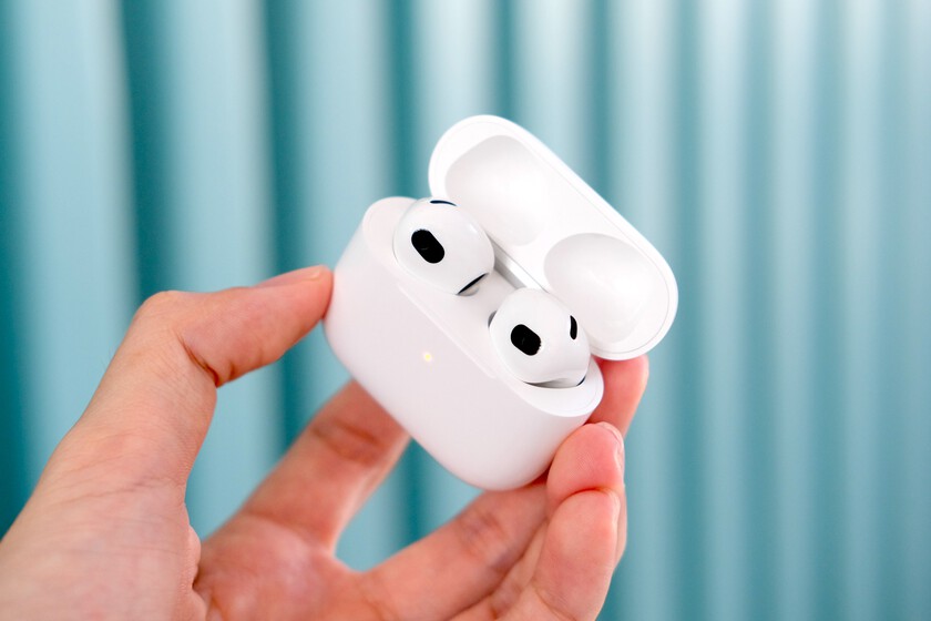 AirPods 3. (photo : Applesphere)