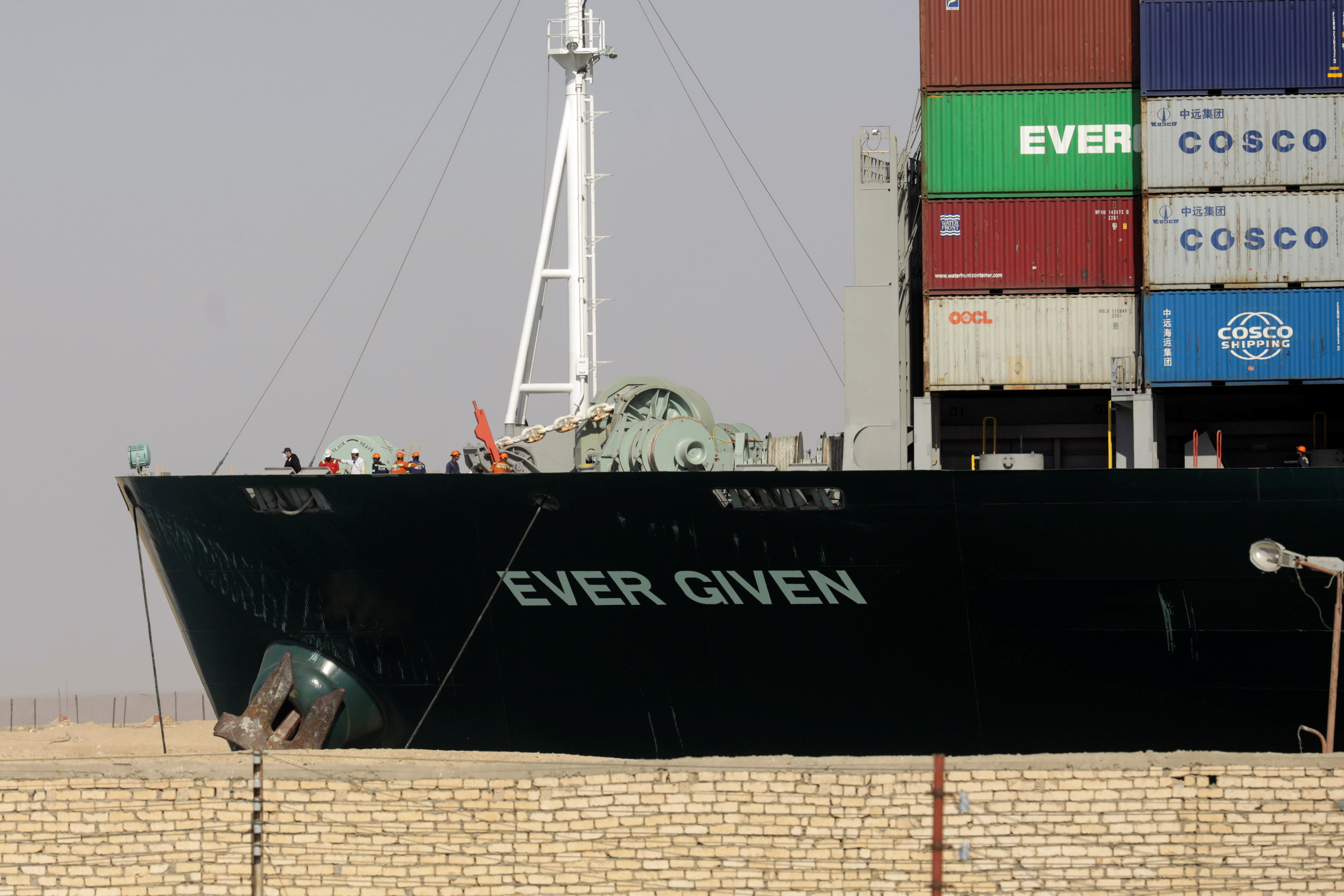 El buque Ever Given tras ser reflotado en el Canal de Suez (REUTERS/Mohamed Abd El Ghany)