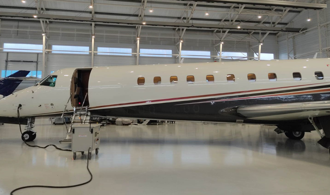 Fotos: el lujoso jet de la Policía que costó 12 millones de dólares y que investiga la Contraloría
