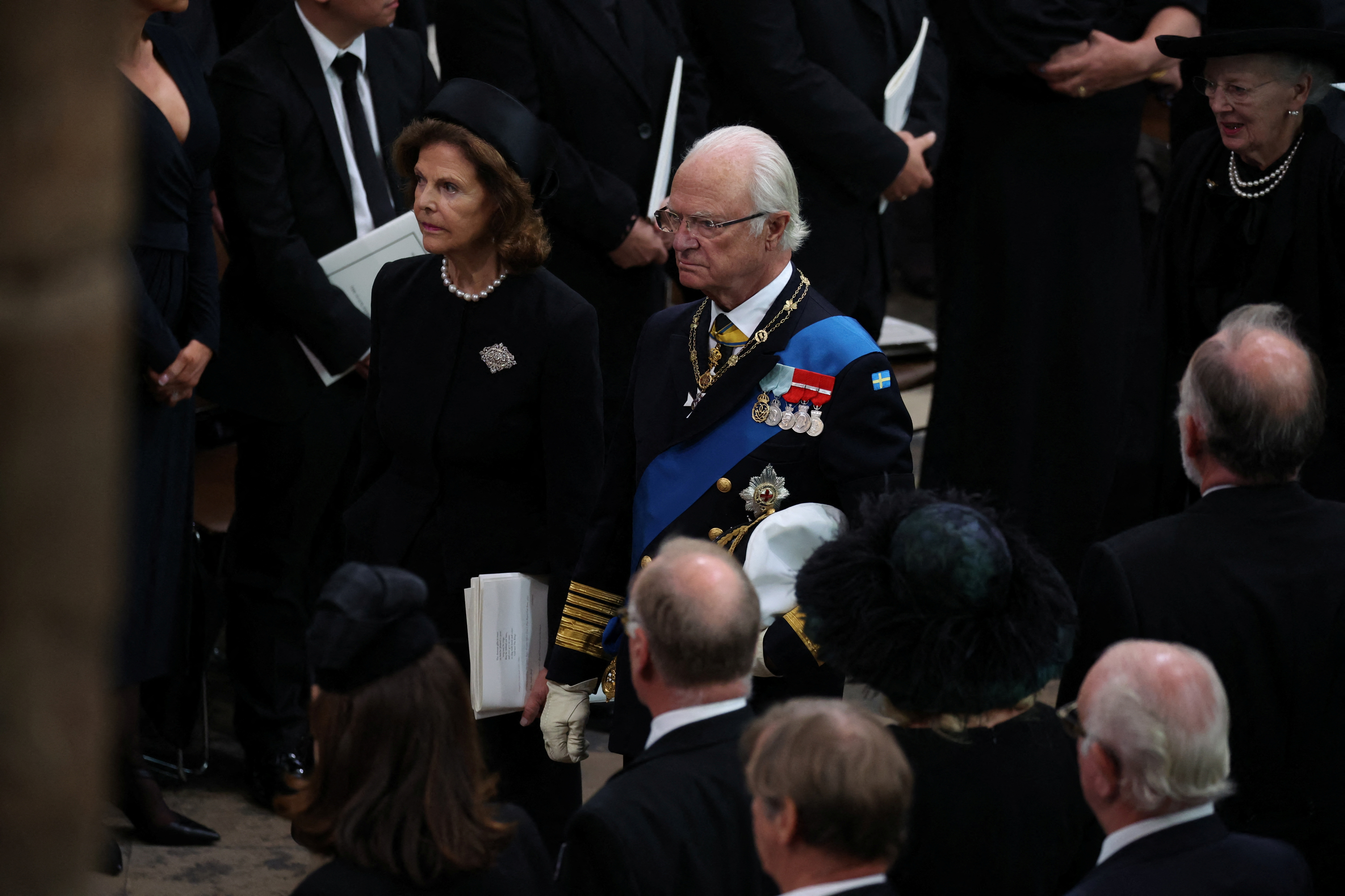 El rey Carlos XVI Gustavo de Suecia y la reina Silvia. 