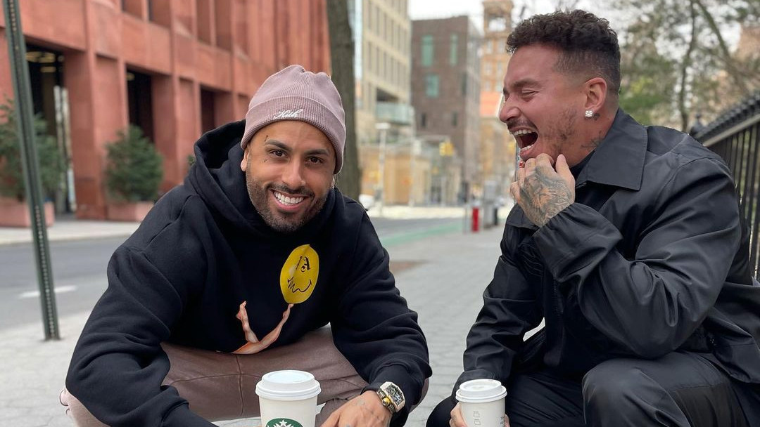 El detrás de cámaras de una foto de J Balvin y Nicky Jam - Infobae