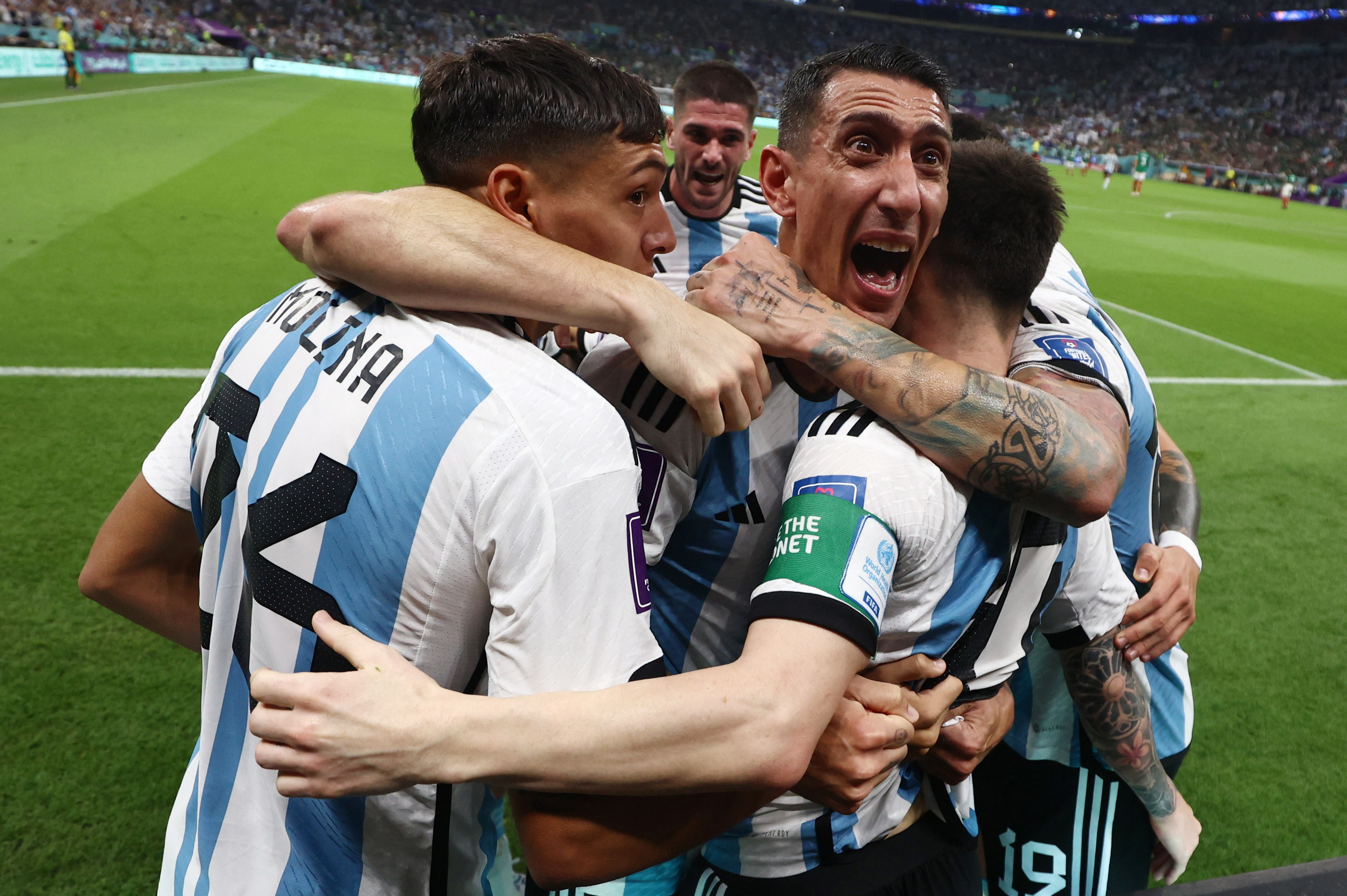 El desahogo de los jugadores argentinos (Reuters/Pedro Nunes)
