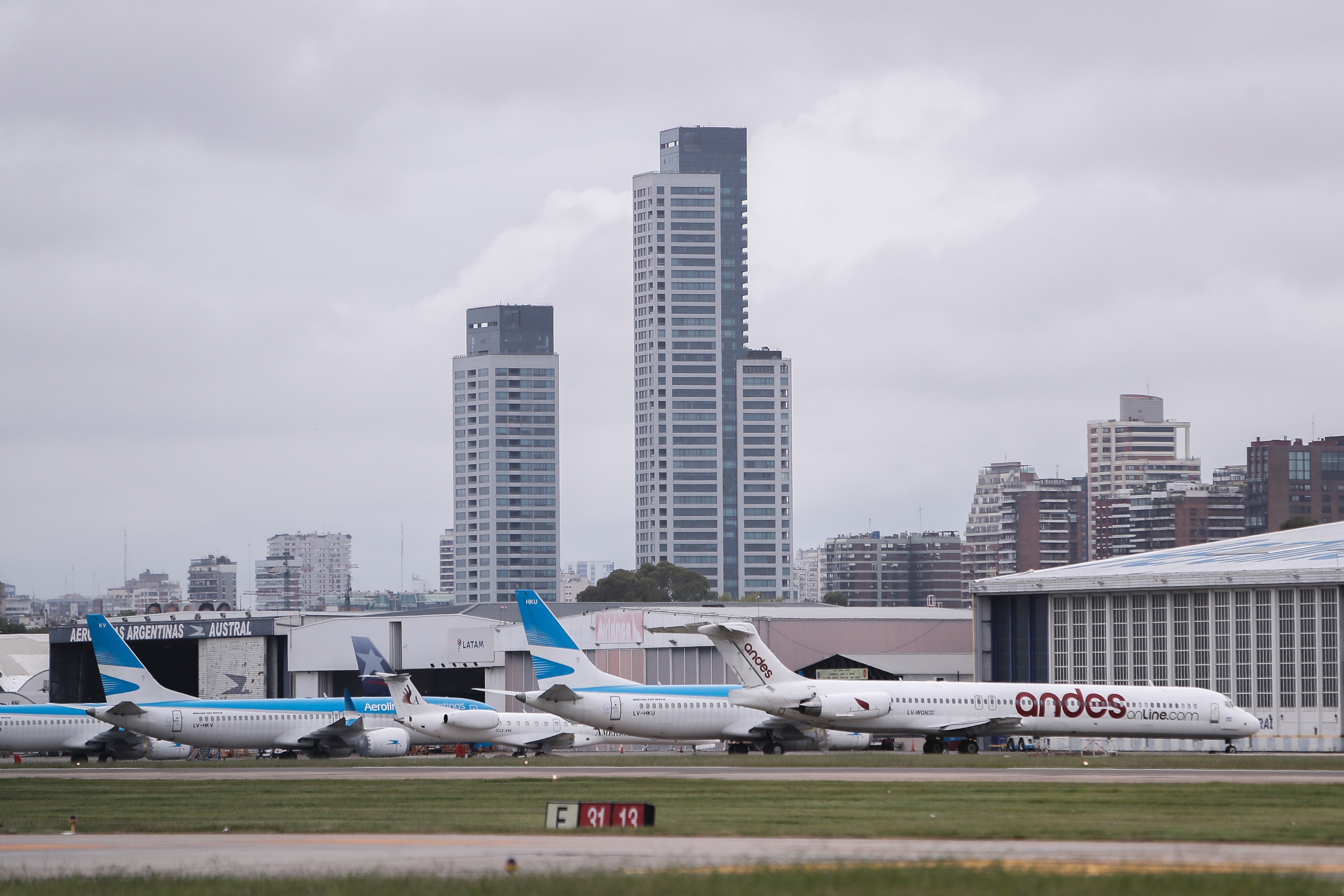 Desde Aerolíneas Argentinas informaron que alcanzaron números récords de pasajeros para la fecha. EFE
