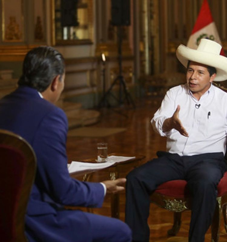 Pedro Castillo brinda su primera entrevista como presidente a un medio internacional. Fotos: Instagram/Fernando del Rincón
