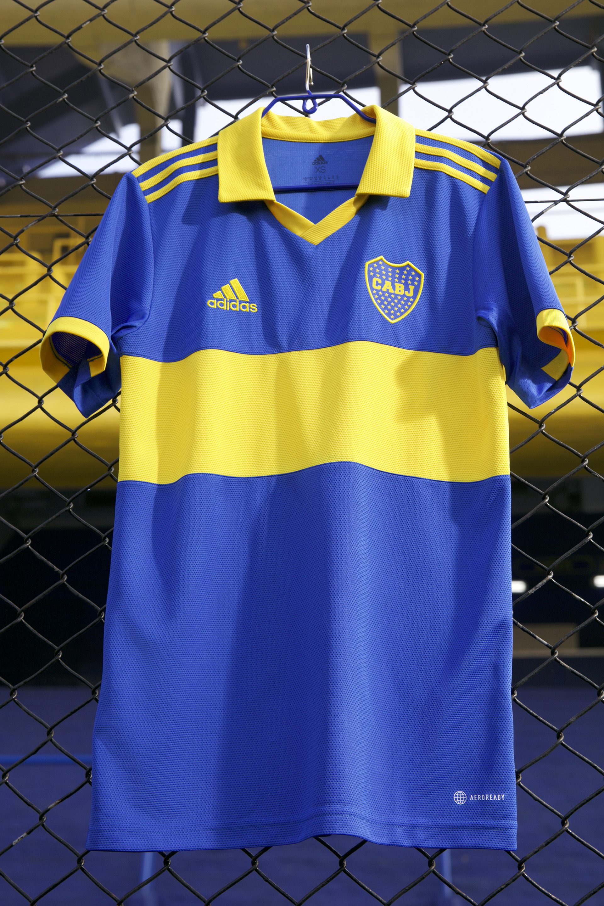 Así es la nueva camiseta de Boca Juniors que estrenó ante Banfield: el tributo a un histórico título