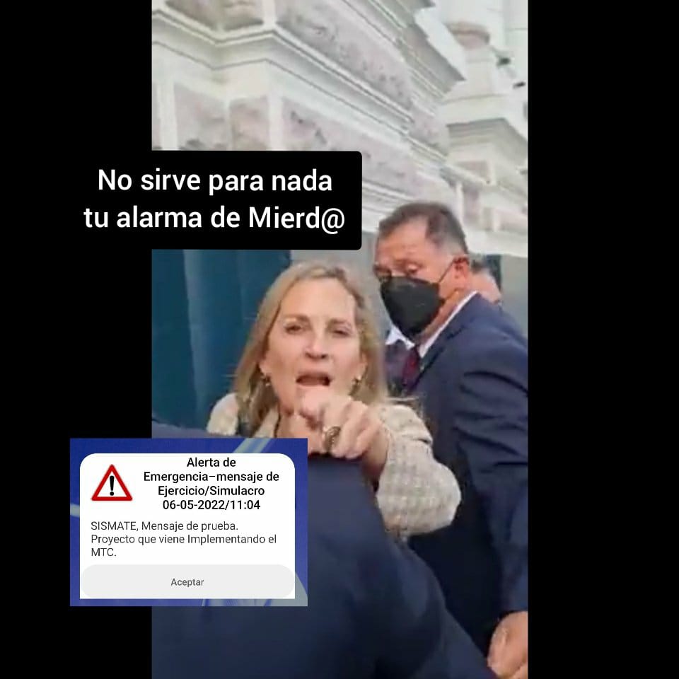 Memes de María del Carmen Alva. Fuente: Redes Sociales.