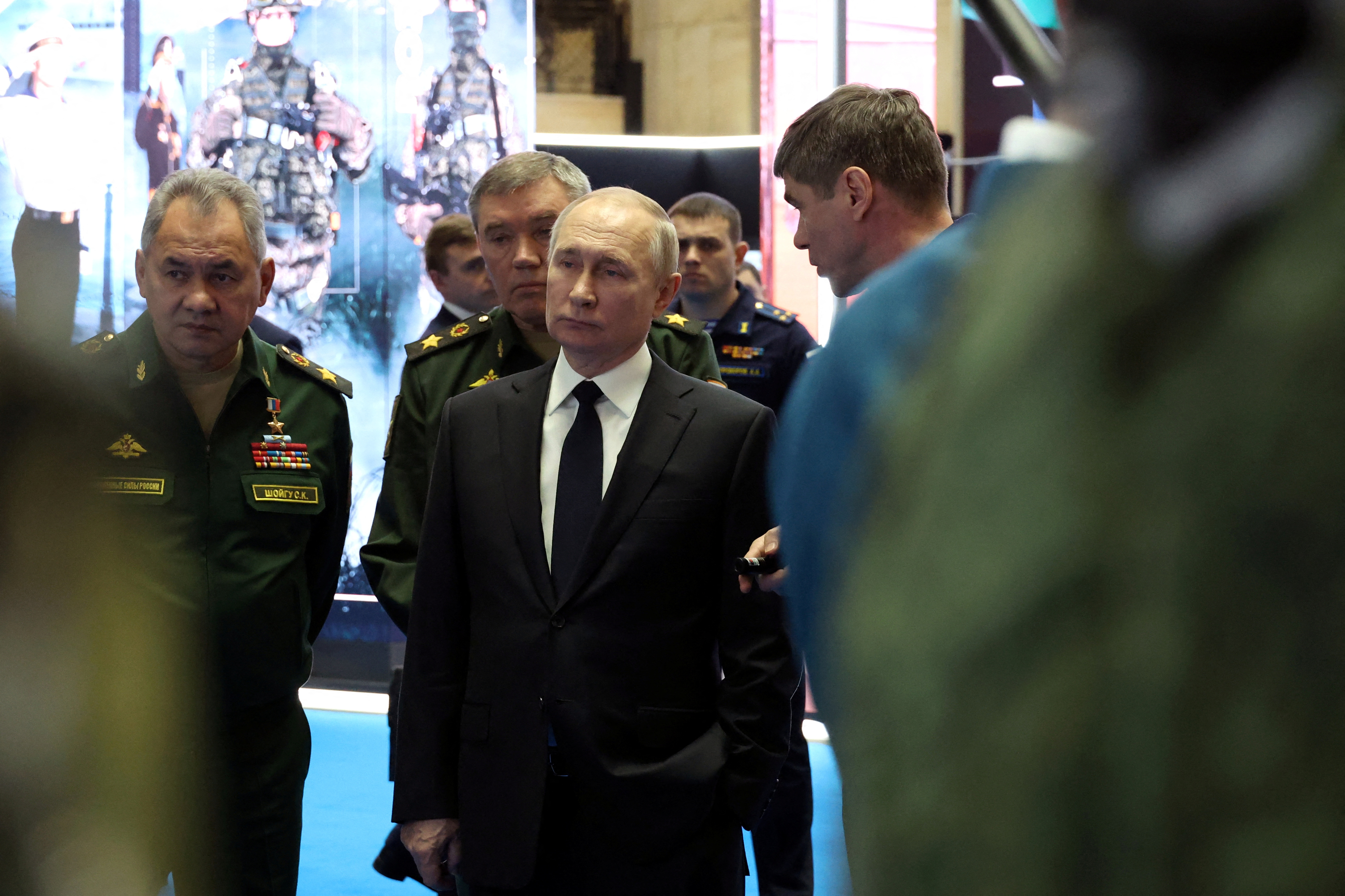 Vladimir Putin, Sergei Shoigu y Valery Gerasimov (Sputnik/Mikhail Klimentyev/Kremlin via REUTERS)