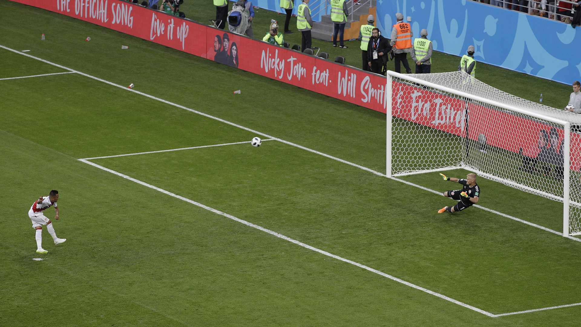 Peru's Christian Cueva fails to score on a penalty kick during the group C match between Peru and Denmark at the 2018 soccer World Cup in the Mordovia Arena in Saransk, Russia, Saturday, June 16, 2018. (AP Photo/Gregorio Borgia)