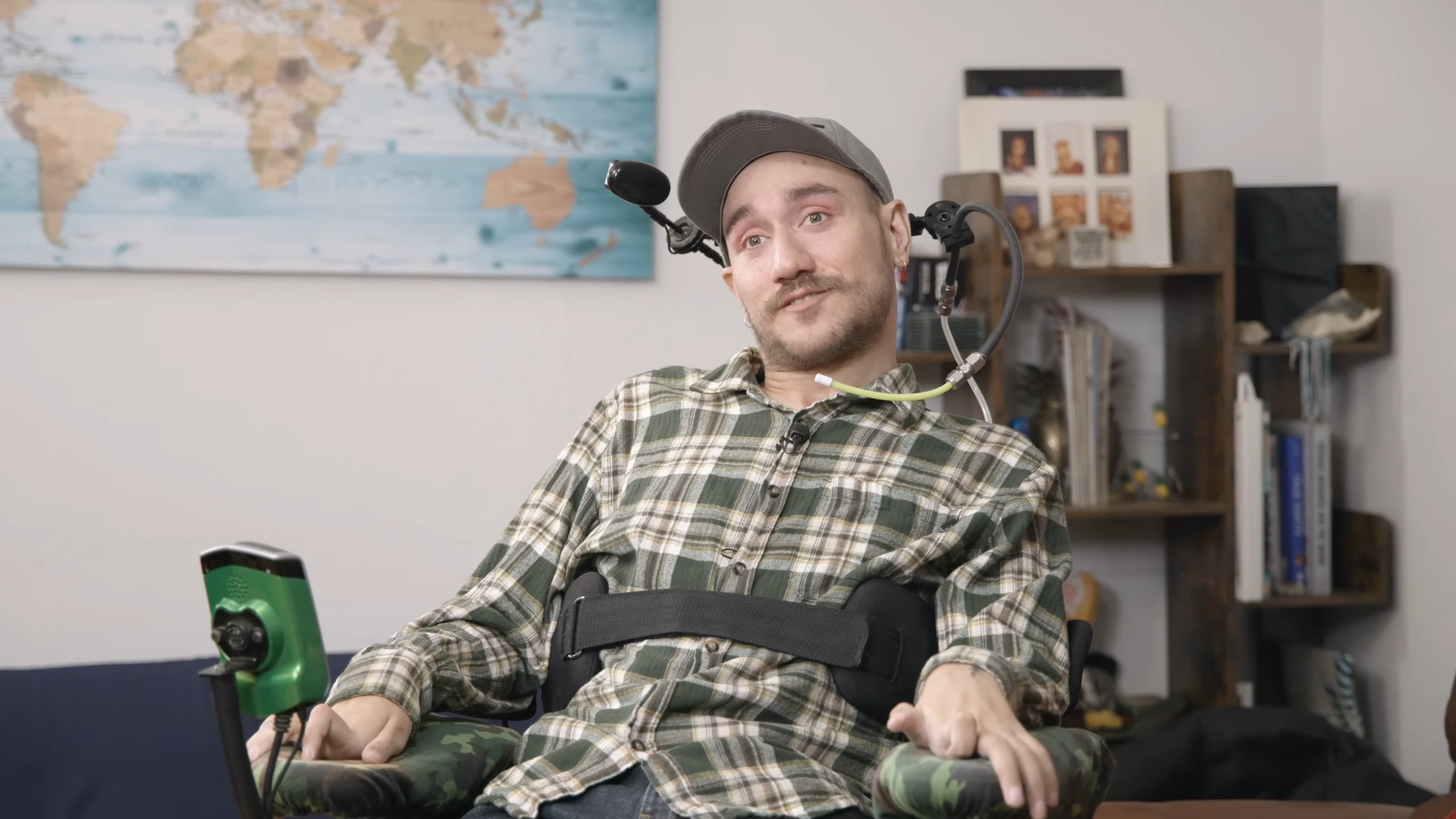 Usuario controlando dispositivos con la mente