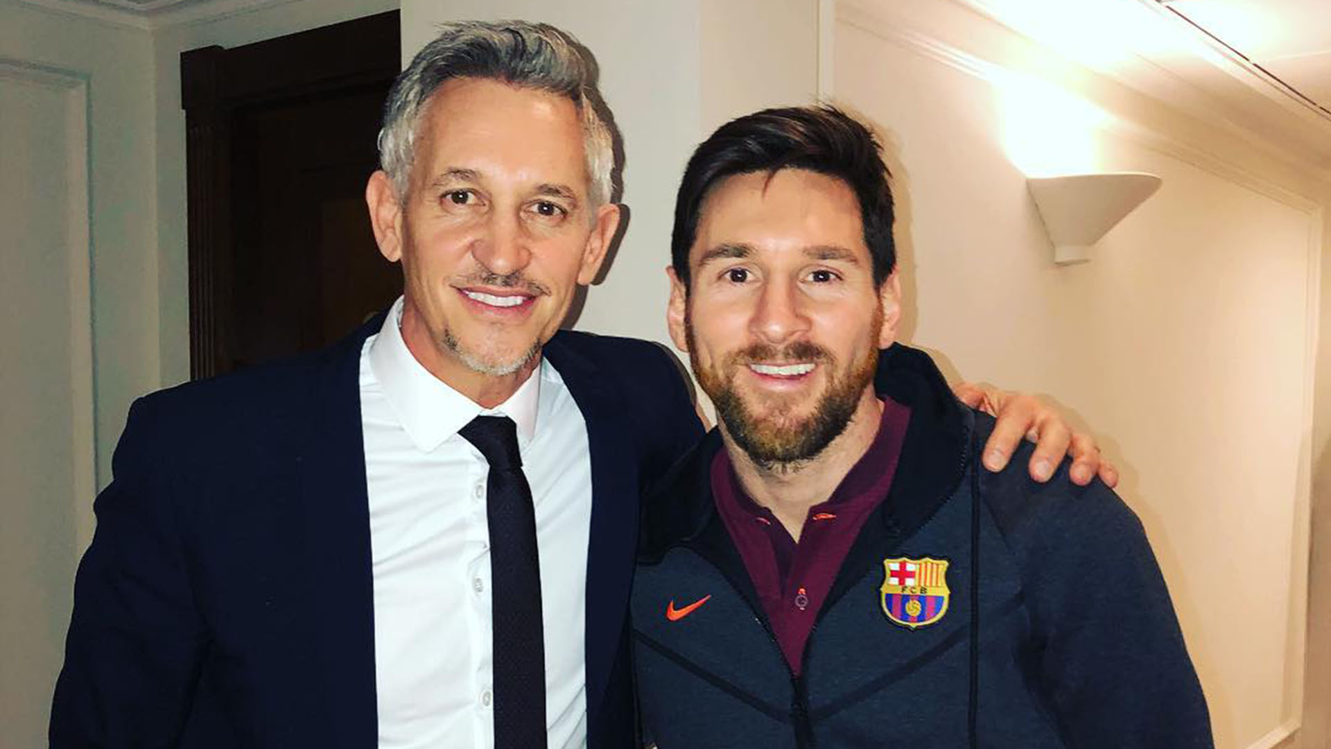 El día que Lineker conoció a Messi. El inglés también jugó en el Barcelona