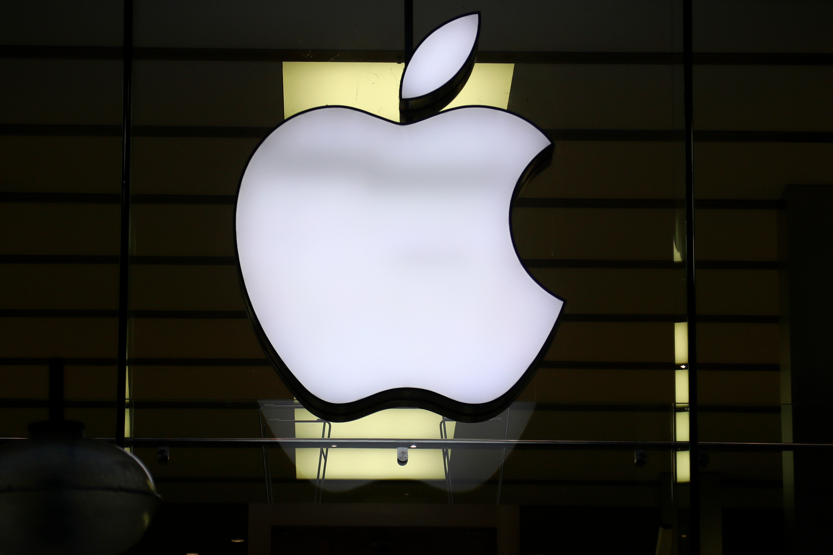 Apple pagará una indemnización a usuarios argentinos de iPhone por la pérdida de rendimiento de sus equipos - Infobae