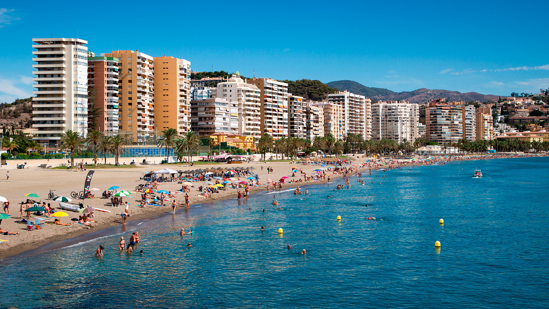 Eliana vive en Málaga, que tiene una fuerte comunidad anglosajona y playas de ensueño (Getty Images)
