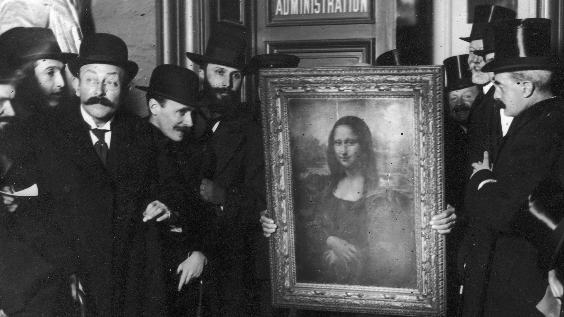 La historia del increíble robo que llevó a la fama a la Mona Lisa en todo el mundo - Infobae