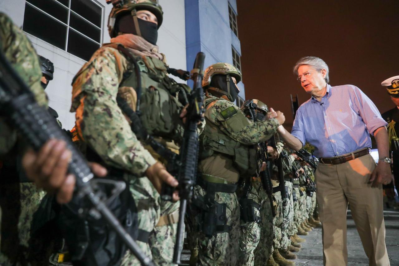 El gobierno del presidente Guillermo Lasso declaró terroristas a los grupos criminales