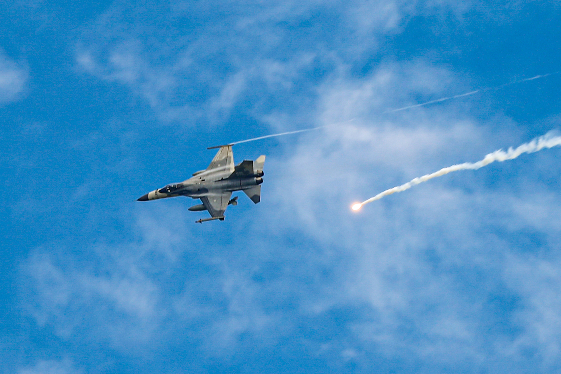 Taiwán detectó 62 aviones chinos cerca de su territorio tras el paso de dos buques de EEUU por su zona marítima