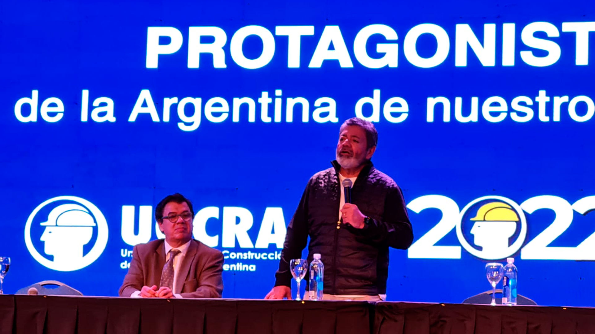 Claudio Moroni y Gerardo Martínez en el Congreso de la UOCRA