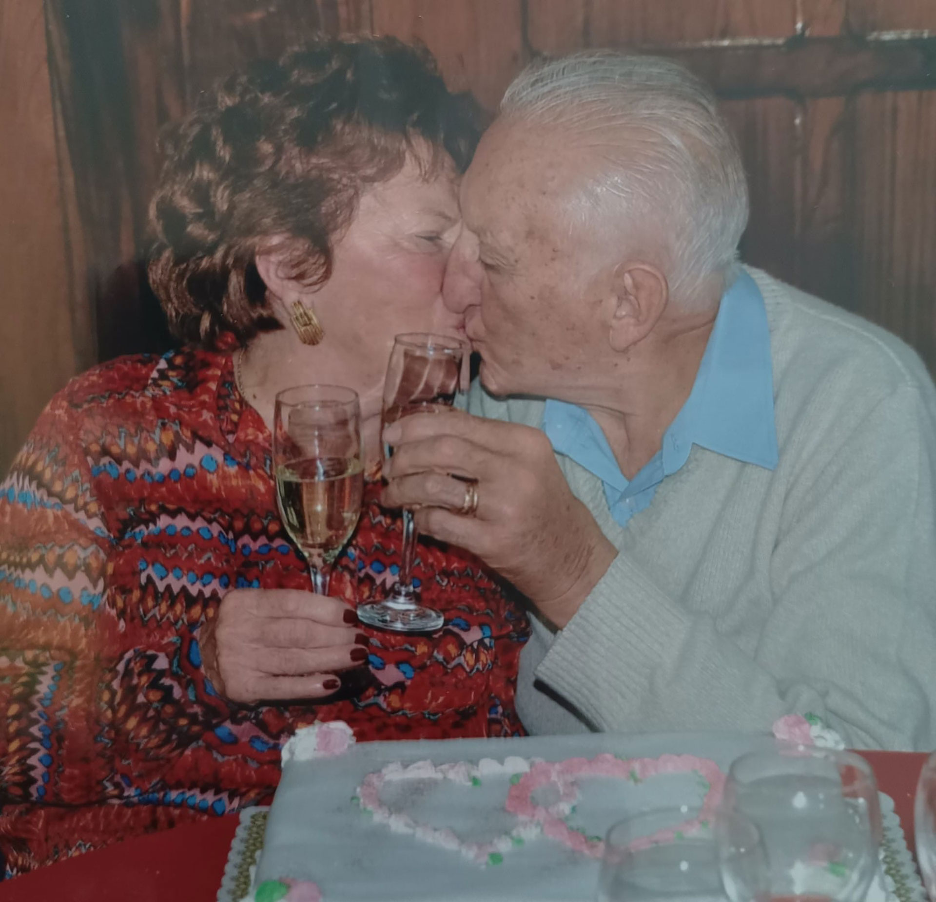 Elda y Manuel cuando celebraron sus 60 años de casados en abril del 2014