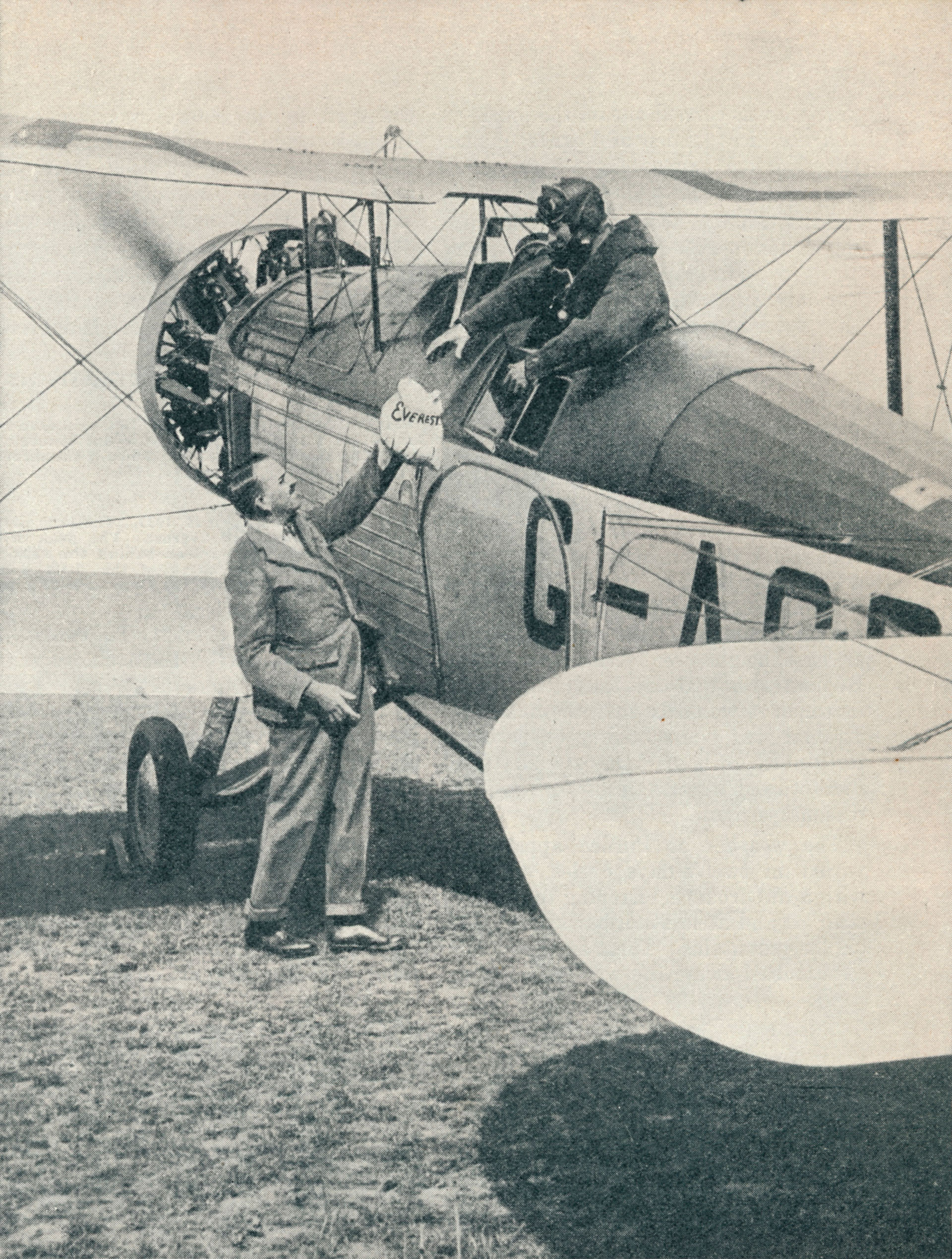 El avión biplano Westland Wallace que participó de la expedición de 1933. (Photo by The Print Collector/Print Collector/Getty Images)