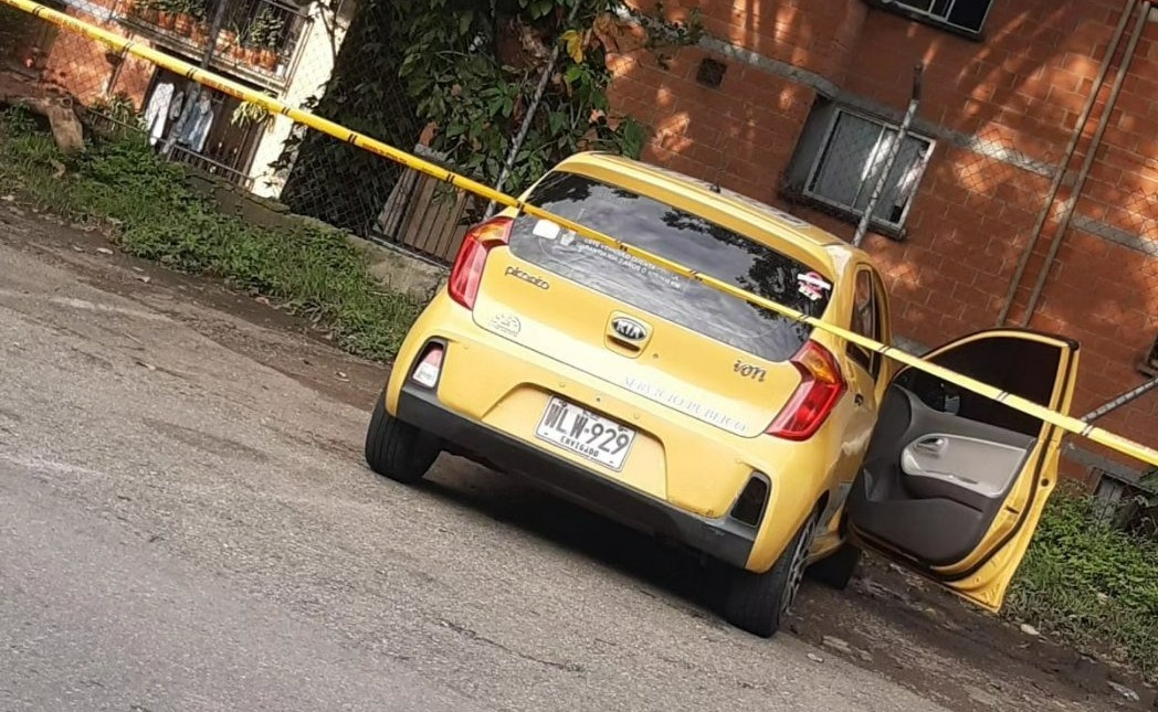 Taxista fue asesinado dentro de su vehículo en el occidente de Medellín