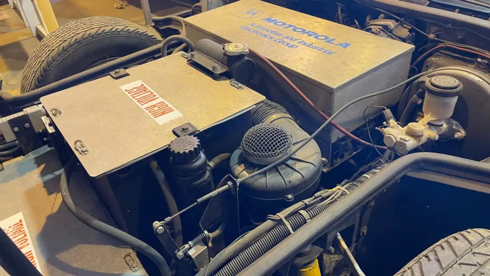 Motorola Chevrolet Corvette. (foto: Larry Brosten/Kevin Williams/The Drive)