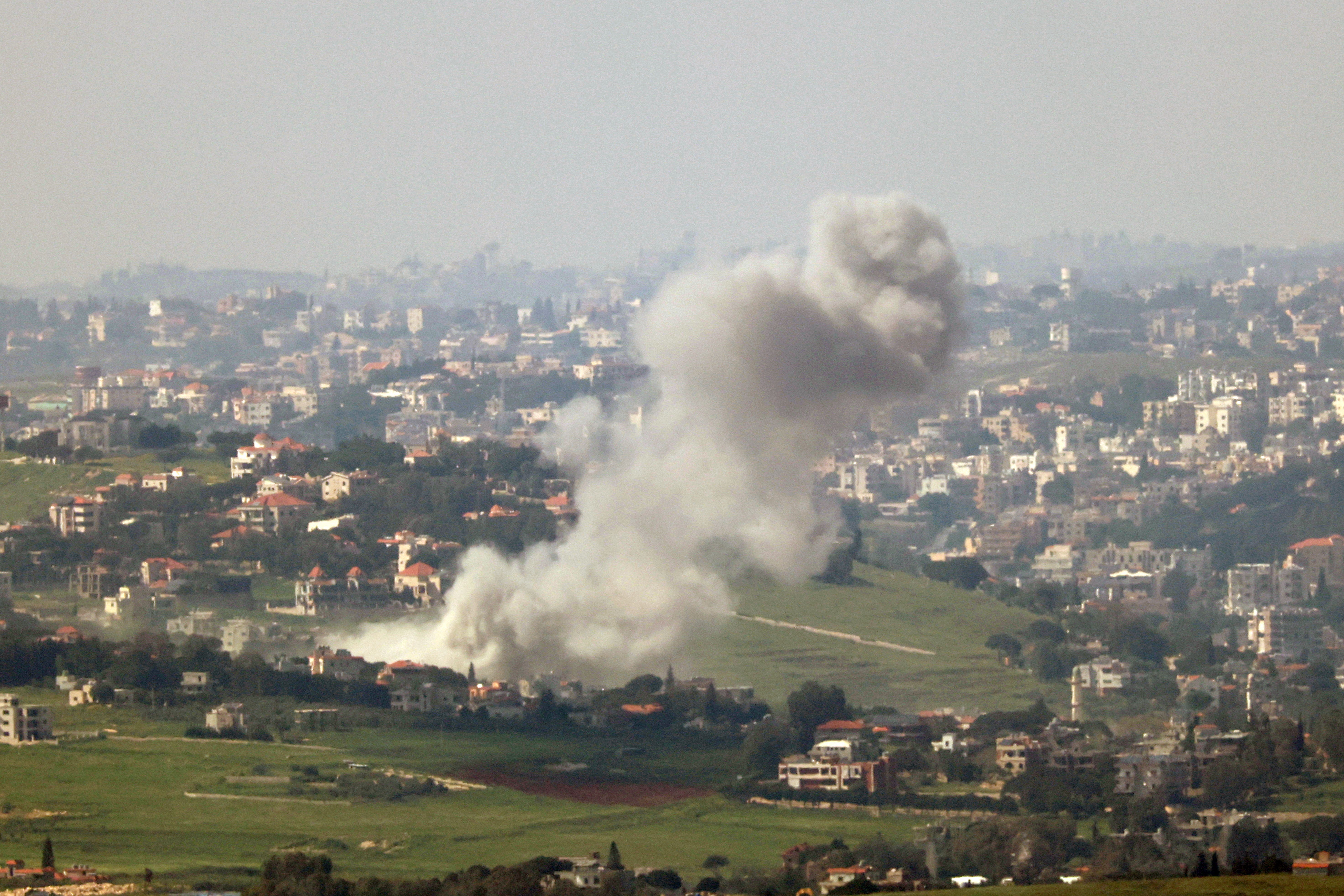 Israel orden&oacute; nuevas evacuaciones en el sur de L&iacute;bano mientras ampl&iacute;a su ofensiva contra el grupo terrorista Hezbollah 
