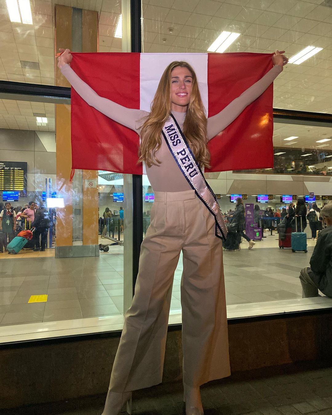 Alessia Rovegno, Miss Perú 2022, a punto de viajar rumbo a Estados Unidos.