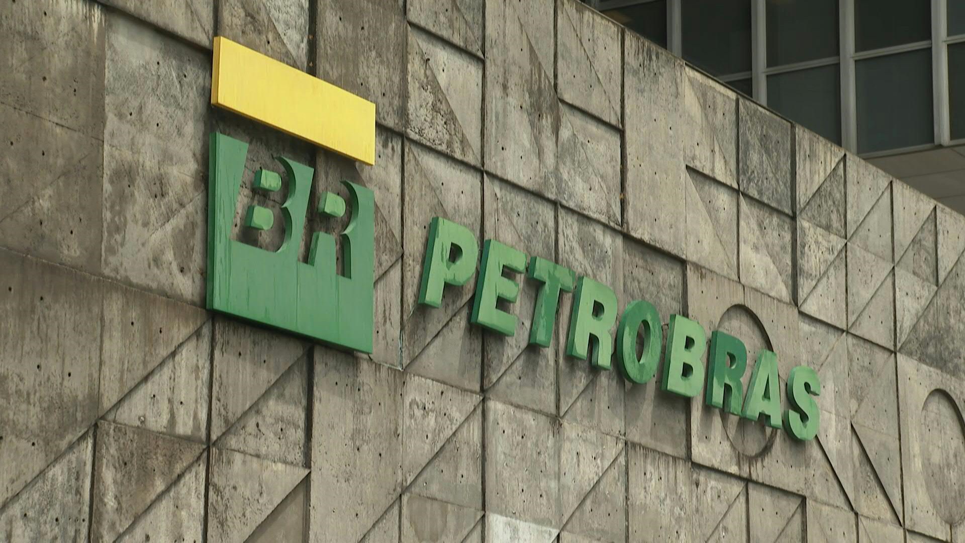 Bolsonaro,destituyó el lunes al presidente de Petrobras, José Mauro Coelho, tras solo 40 días en el cargo, en medio de la incesante presión por los aumentos del precio de los combustibles (AFP/Archivo)