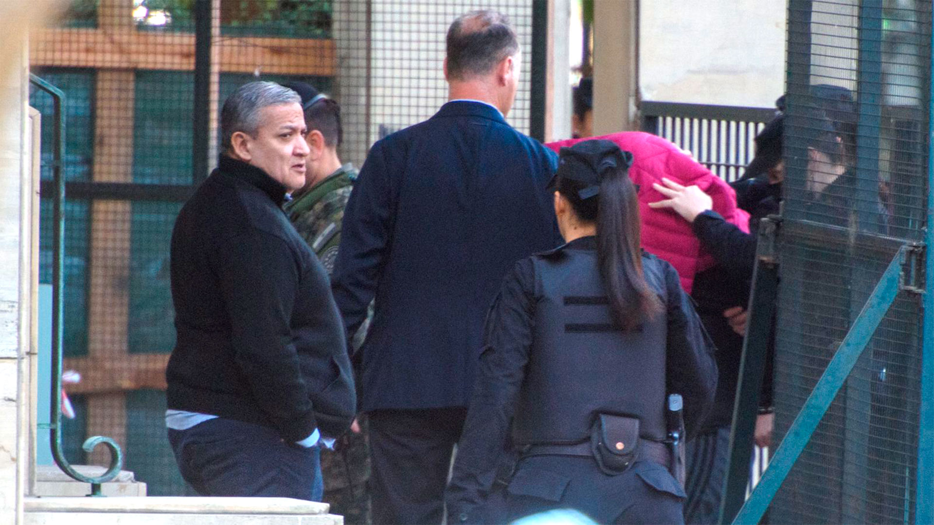 Agustina Díaz al llegar a Comodoro Py (Adrián Escándar)