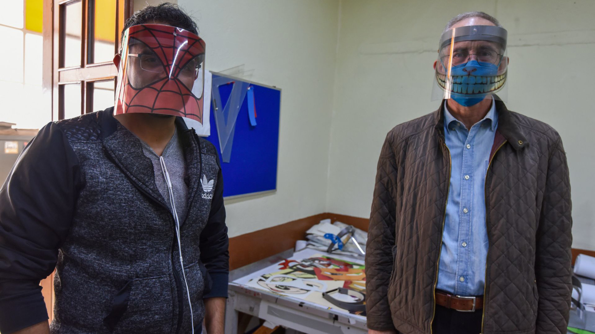 Un producto pensado para la protección de los niños pero los adultos son quienes más piden este tipo de careta (Foto: Cuartoscuro)
