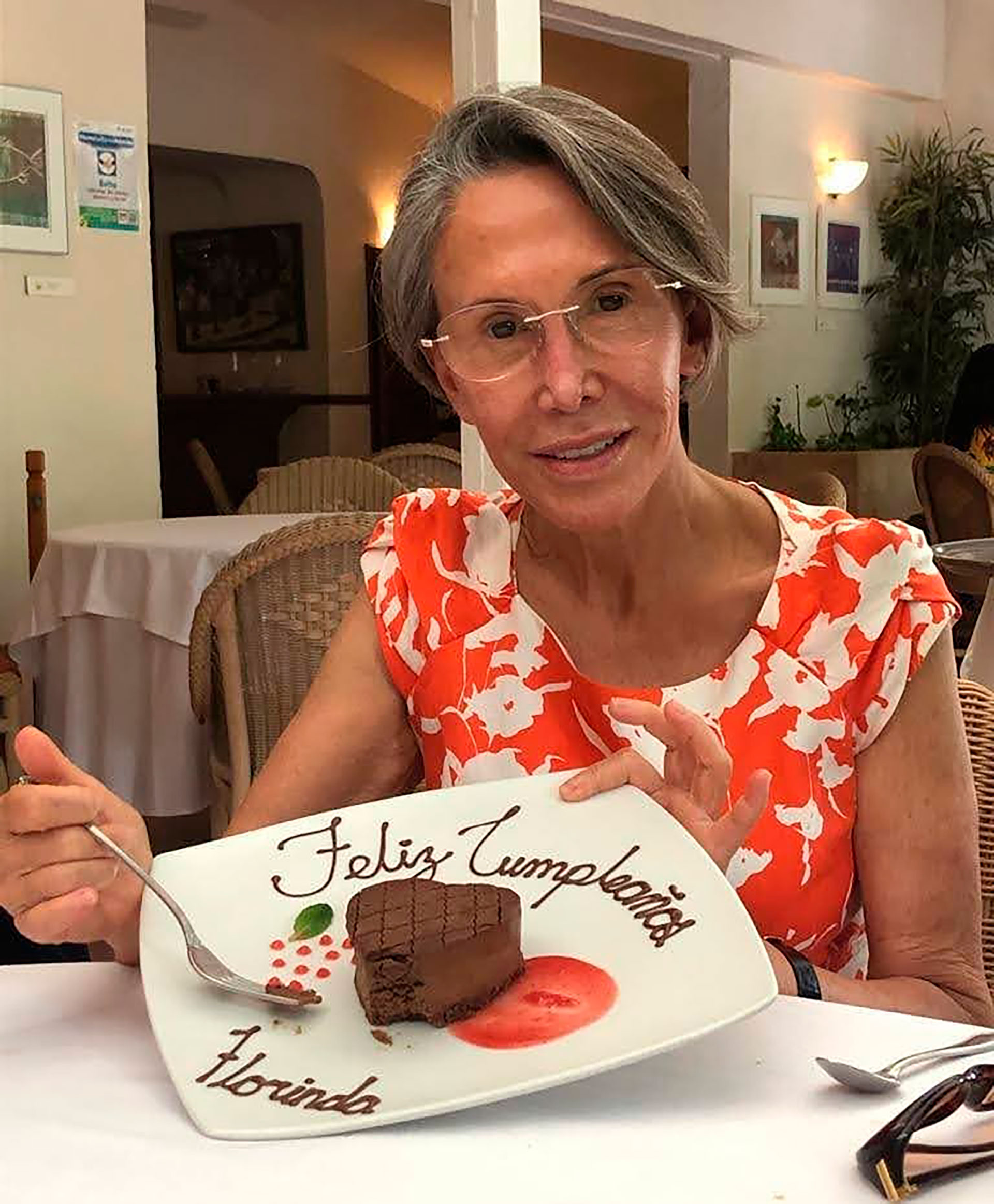 Doña Florinda celebró sus 72 años con una foto sin maquillaje: “¿No gustan  pasar a tomar una tacita de café virtual?” - Infobae