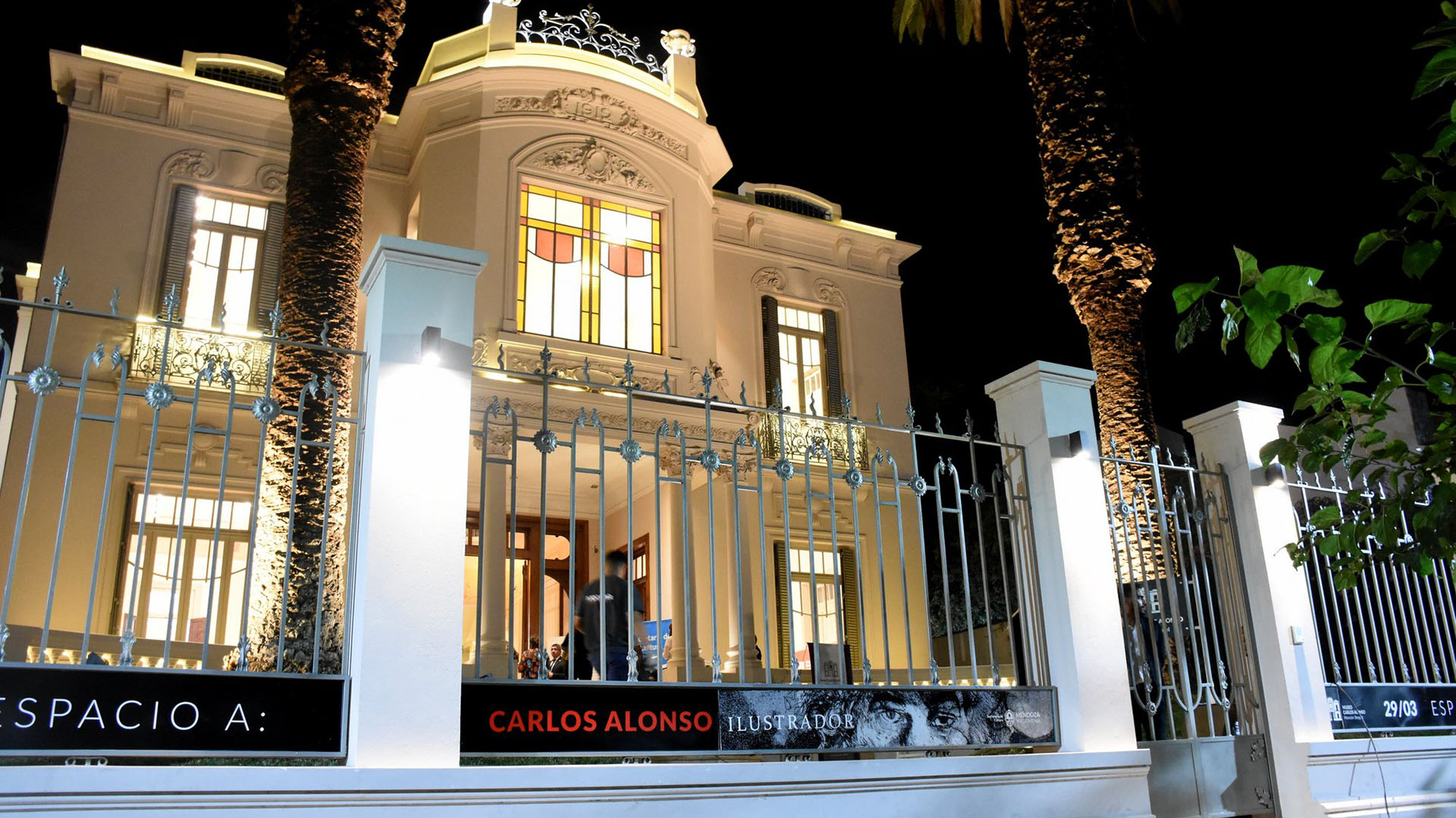 El Museo Carlos Alonso se encuentra en la famosa Mansión Stoppel, en la ciudad capital de la provincia de Mendoza