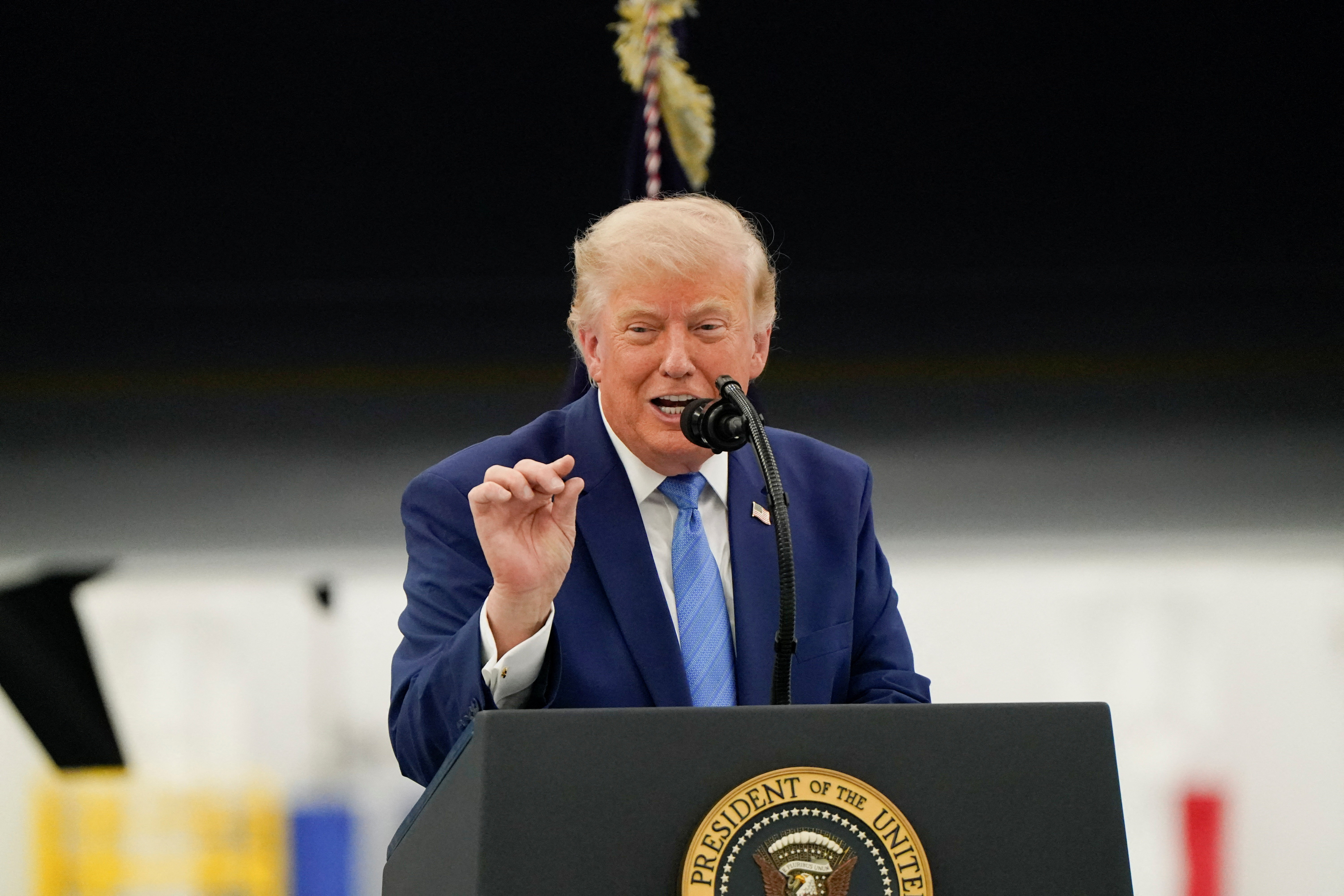 Donald Trump advirti&oacute; a Ir&aacute;n que Estados Unidos tomar&aacute; represalias militares si no alcanzan un acuerdo definitivo en 60 d&iacute;as