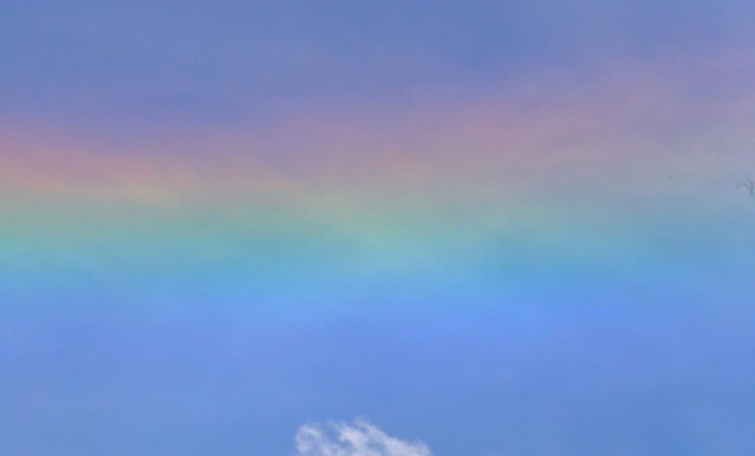 Nubes De Colores Este Es El Hermoso Fenómeno Que Se Ha Visto En El Cielo De Medellín Infobae 6477