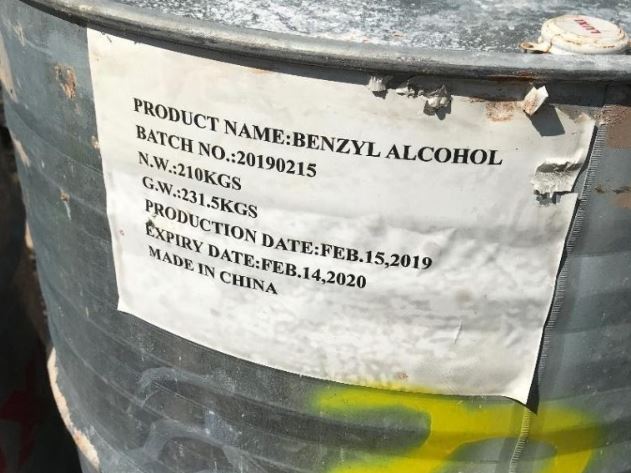 Un contenedor de fentanilo disfrazado de alcohol de bencílio (Foto: Especial)