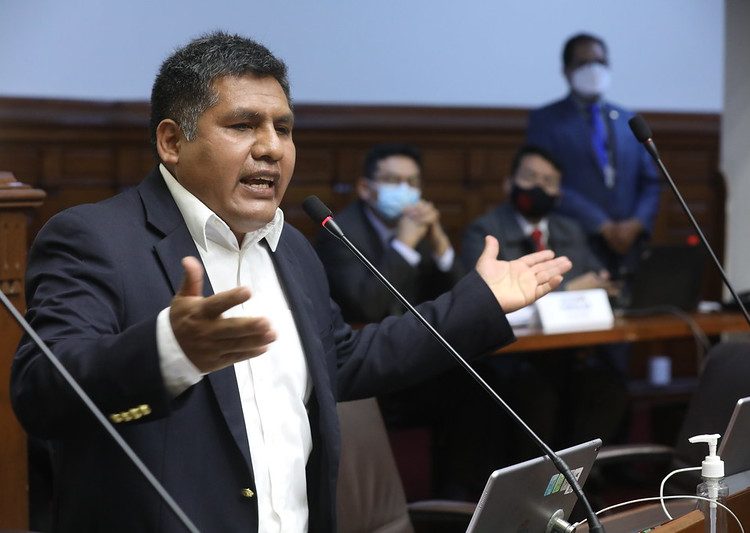 Bernardo Quito, congresista por Arequipa postuló en la lista de Perú Libre. 
