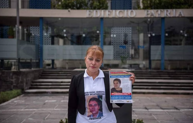 Alexandra Córdova no ha dejado de exigir a las autoridades que resuelvan el caso de su hijo. (El Universo)